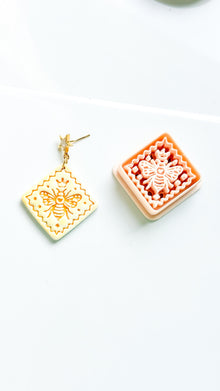 Little Hive Majesty Clay Cutter: Ornate Honeycomb Earring Shape