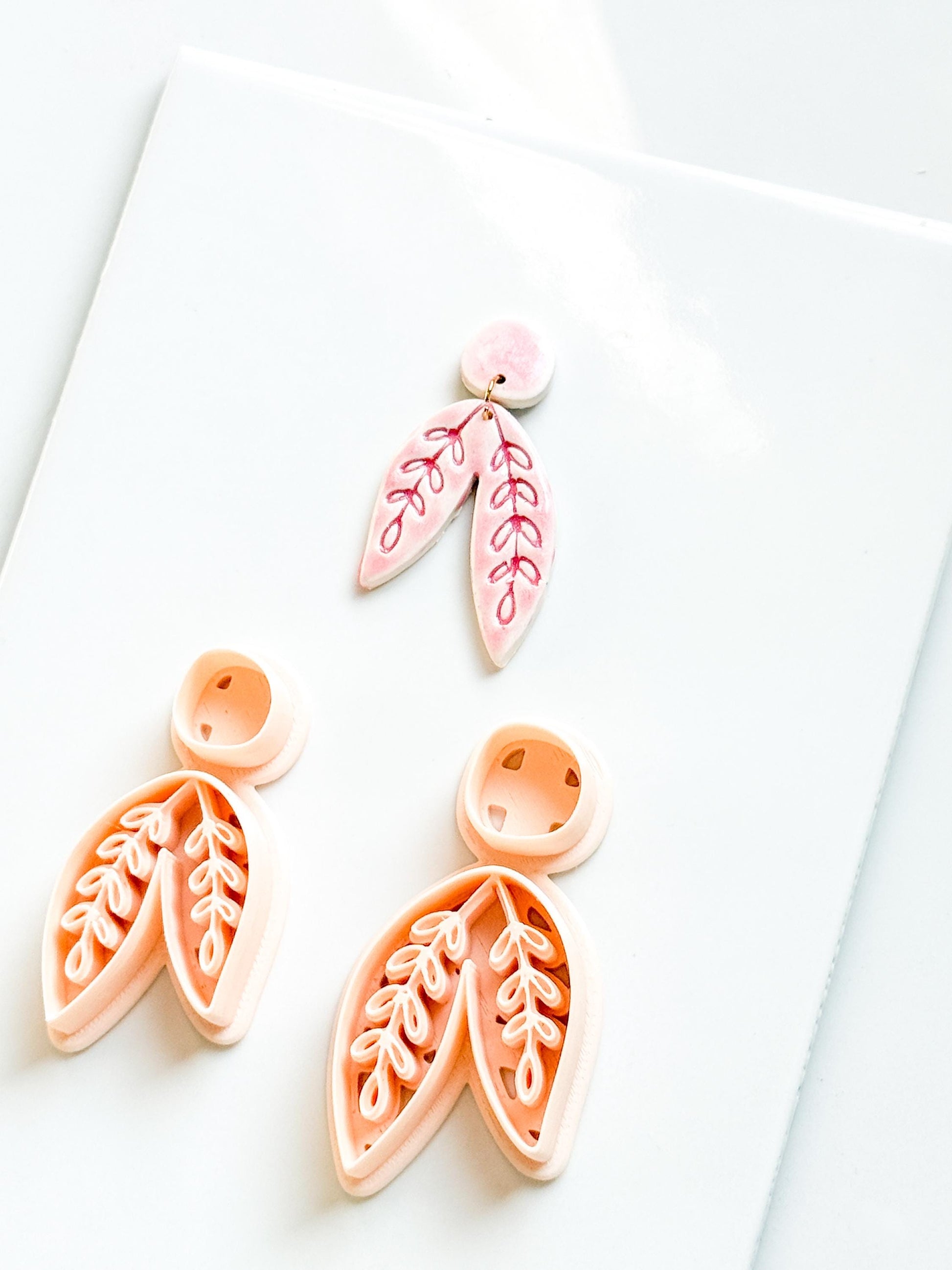 Willow Drop Clay Cutter: Botanical Leaf Dangle Design