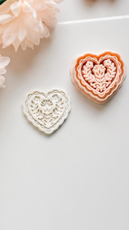 Folka Love Clay Cutter Set: Scalloped Heart with Floral Folk Pattern