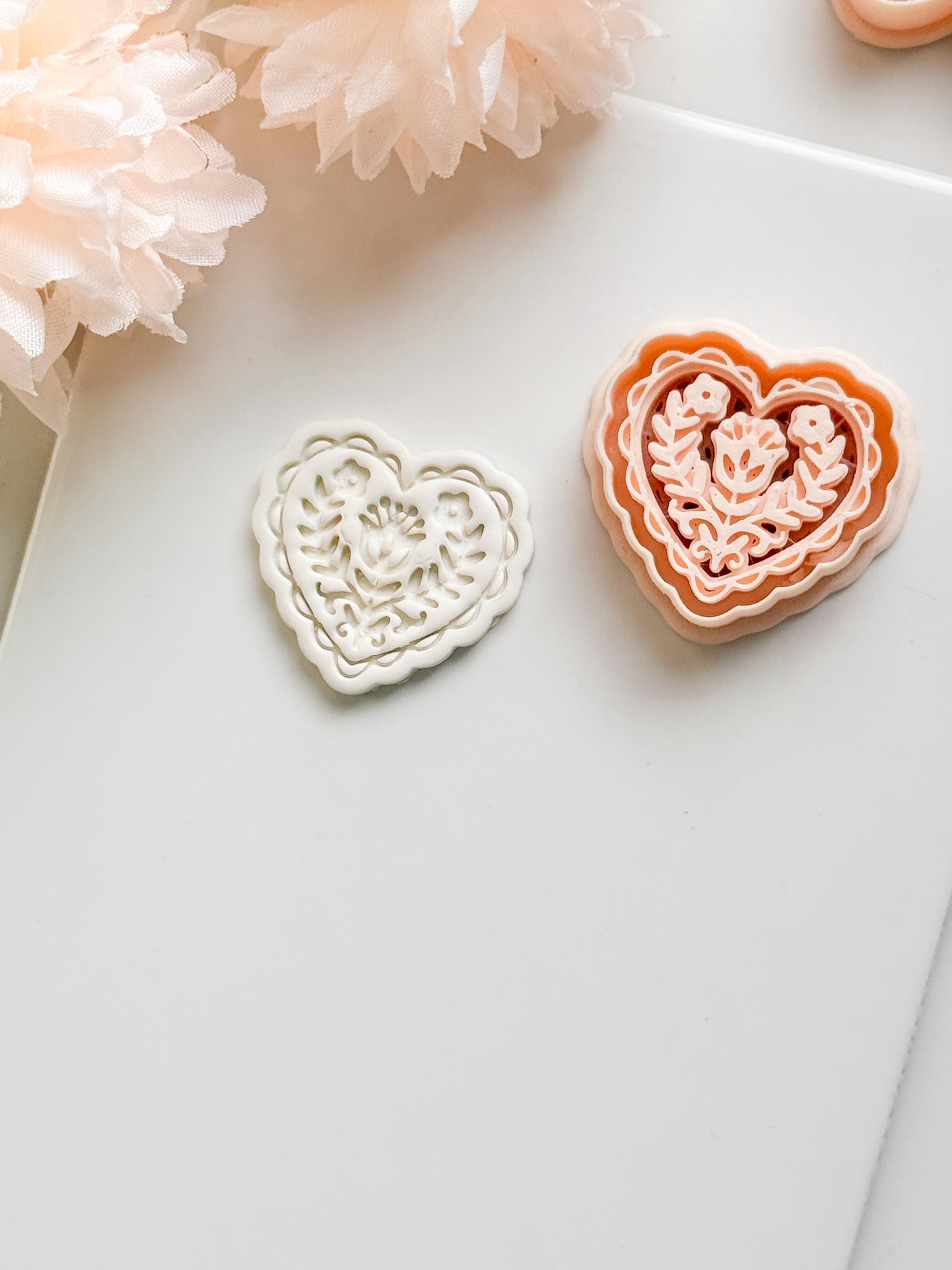 Folka Love Clay Cutter Set: Scalloped Heart with Floral Folk Pattern