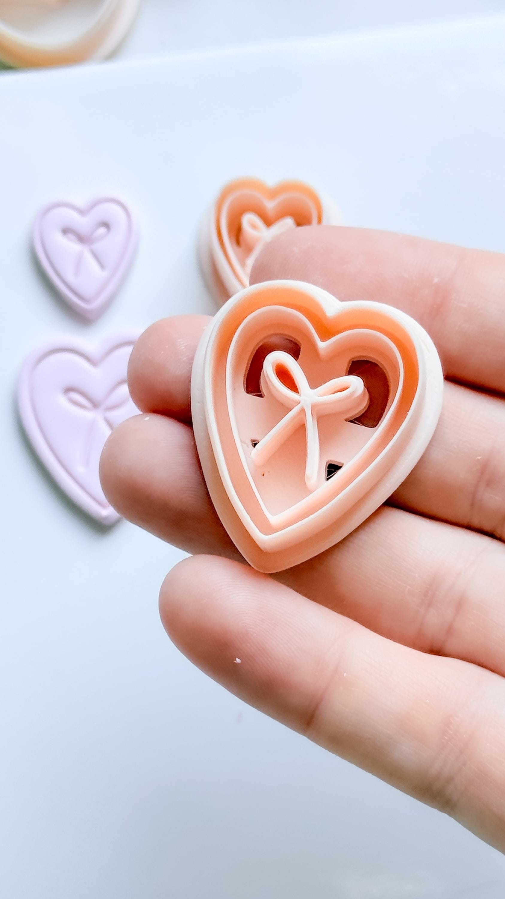 Liora Heart Clay Cutter: Bow Detail Heart