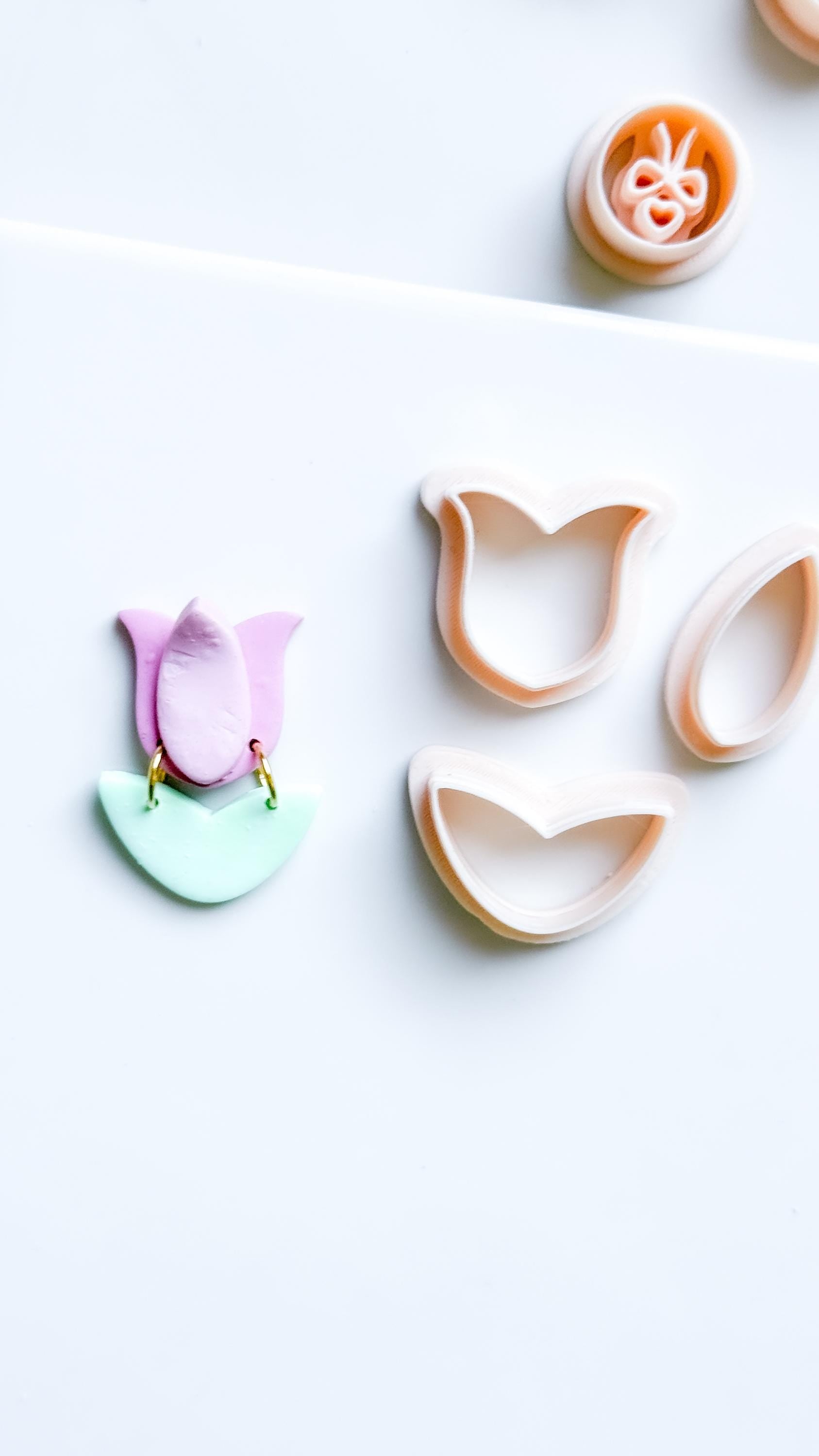 Spring Tulip Clay Cutter Set: Petal & Leaf Shapes for Earrings