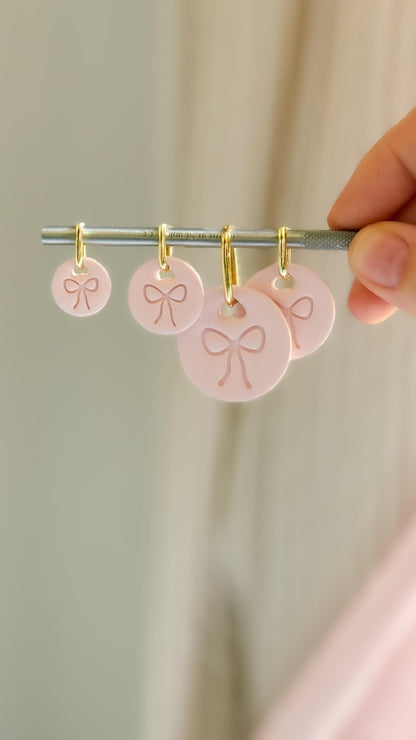 Charm Bowie Clay Cutter: Bow Heart Circle