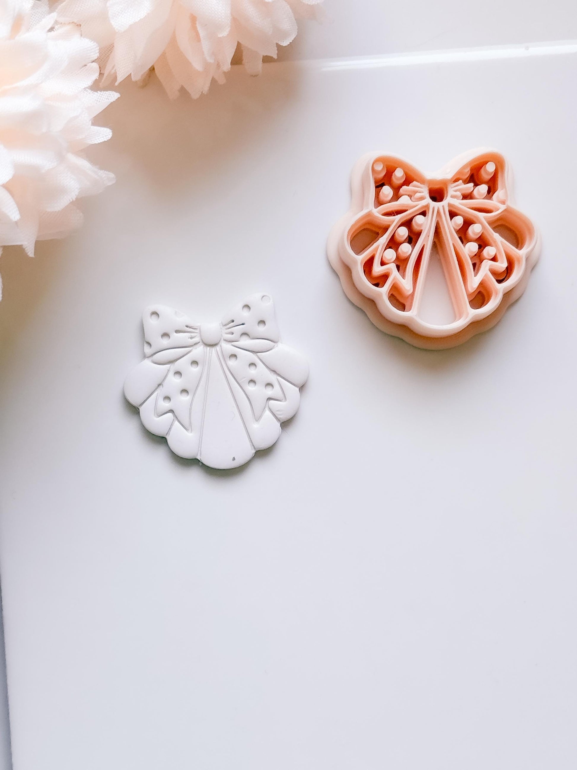 Dottie Bow Cutter: Scalloped Ribbon Shape for Polymer Clay