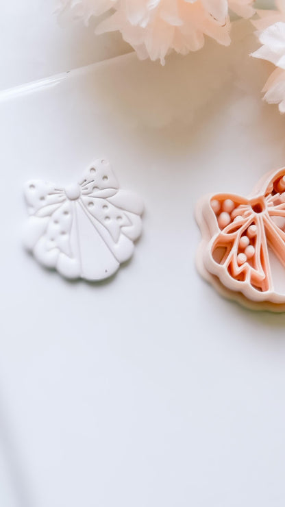 Dottie Bow Cutter: Scalloped Ribbon Shape for Polymer Clay