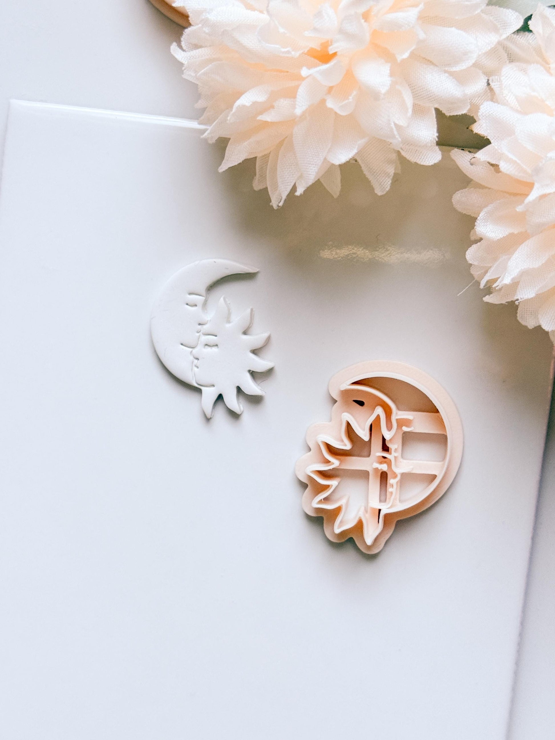 Celestial Kiss Cutter: Sun and Moon Silhouette Shape for Polymer Clay