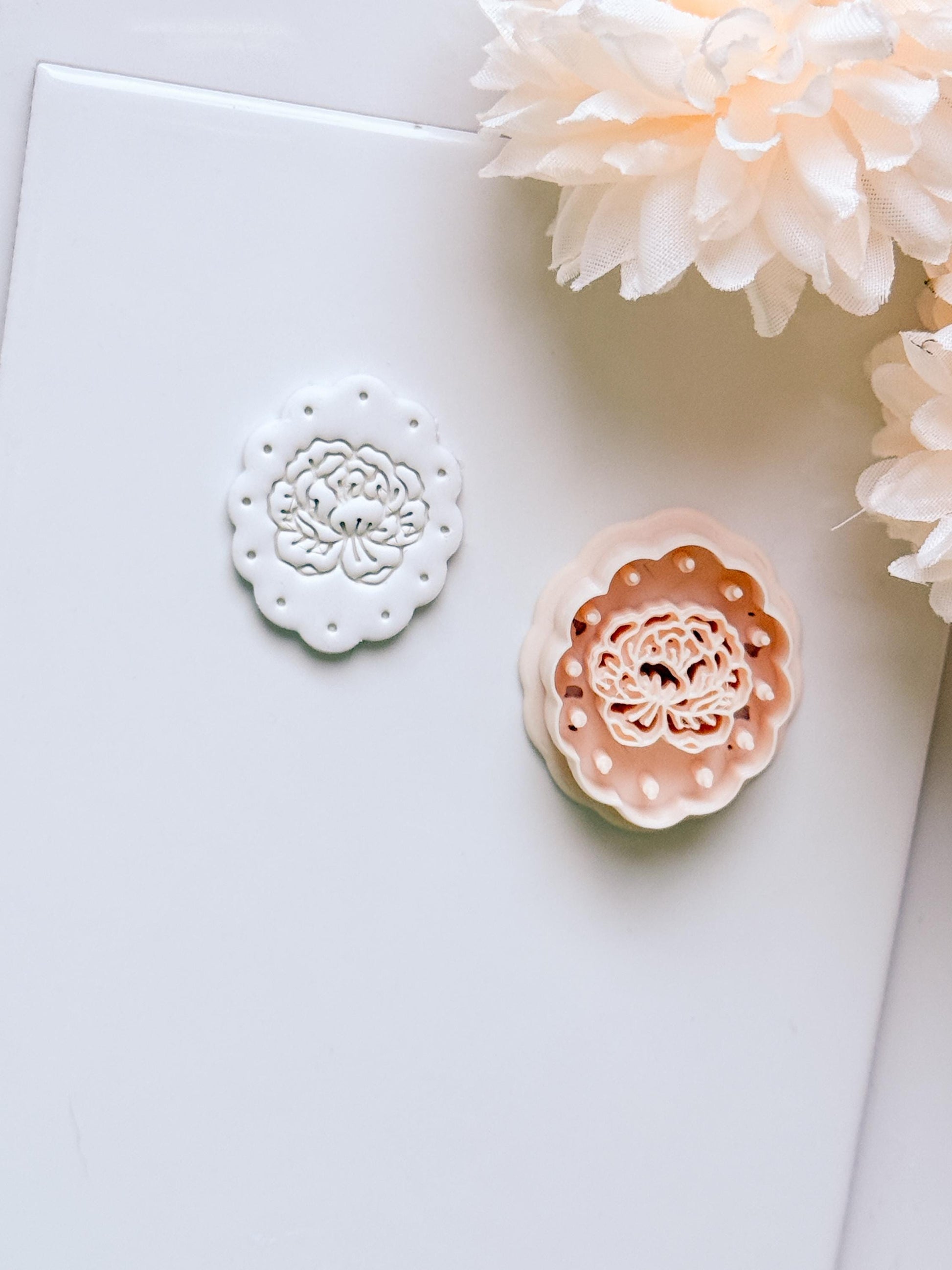 Peony Lace Cutter: Scalloped Floral Shape for Polymer Clay