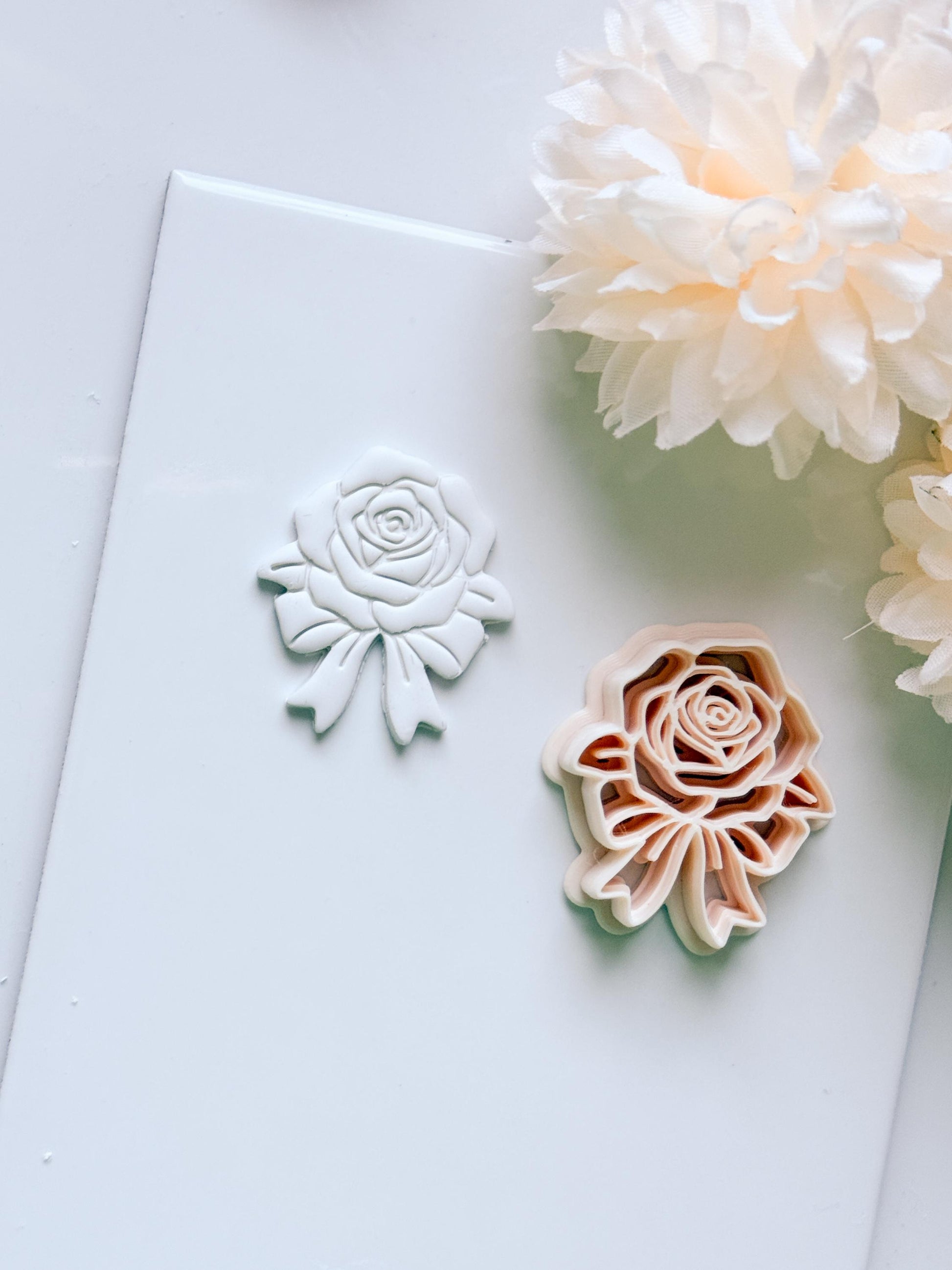 Rozka Cutter: Rose Bow Design for Polymer Clay Earrings