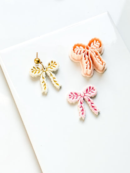 Laurel Loop Bow Clay Cutter: Botanical Ribbon Design