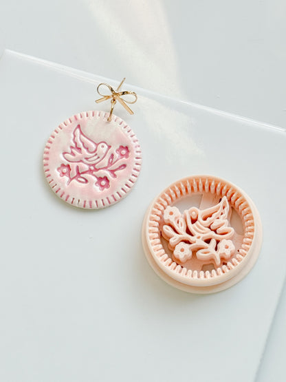 Blossom Birdie Clay Cutter: Floral Bird Circle