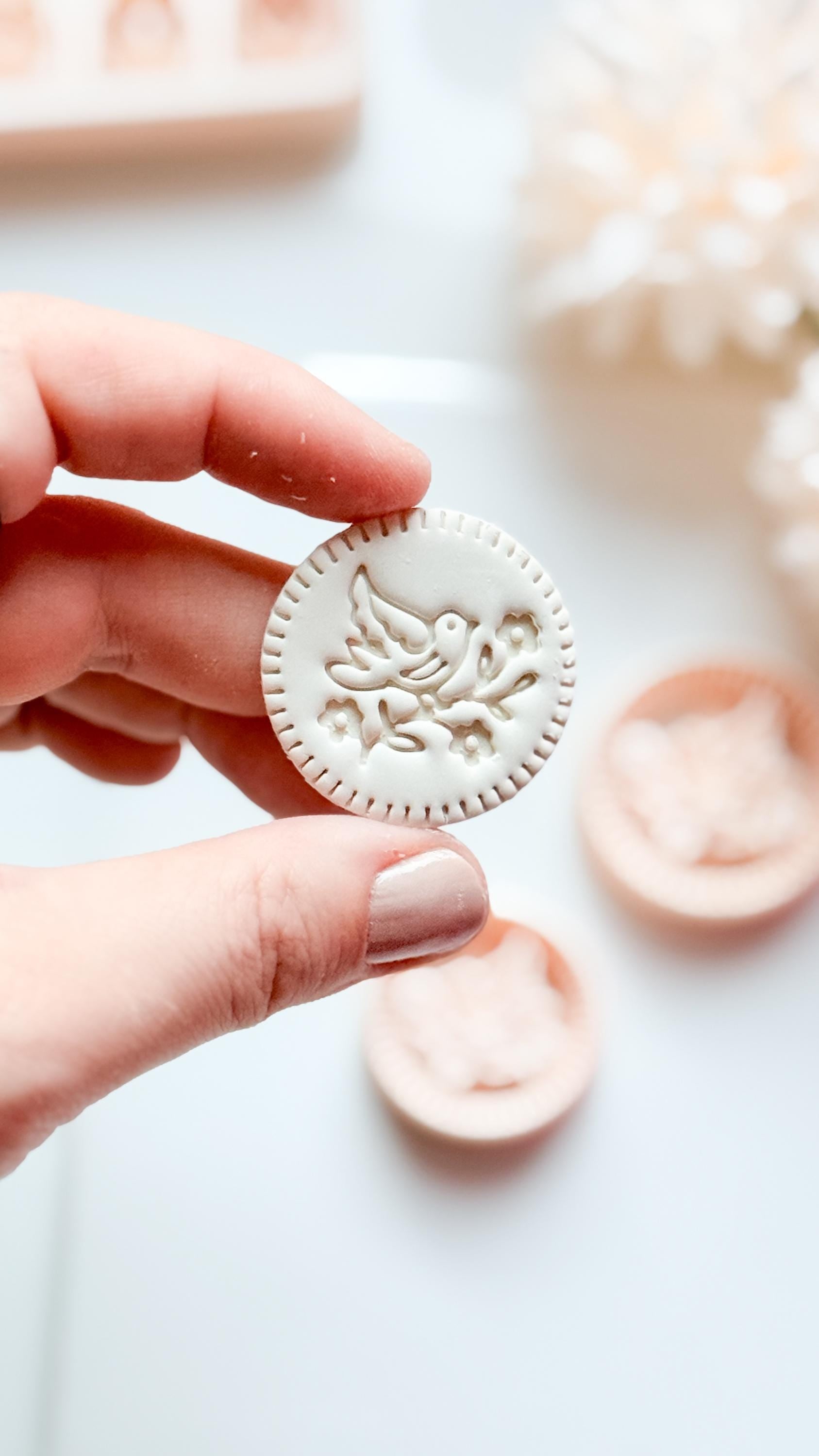 Blossom Birdie Clay Cutter: Floral Bird Circle