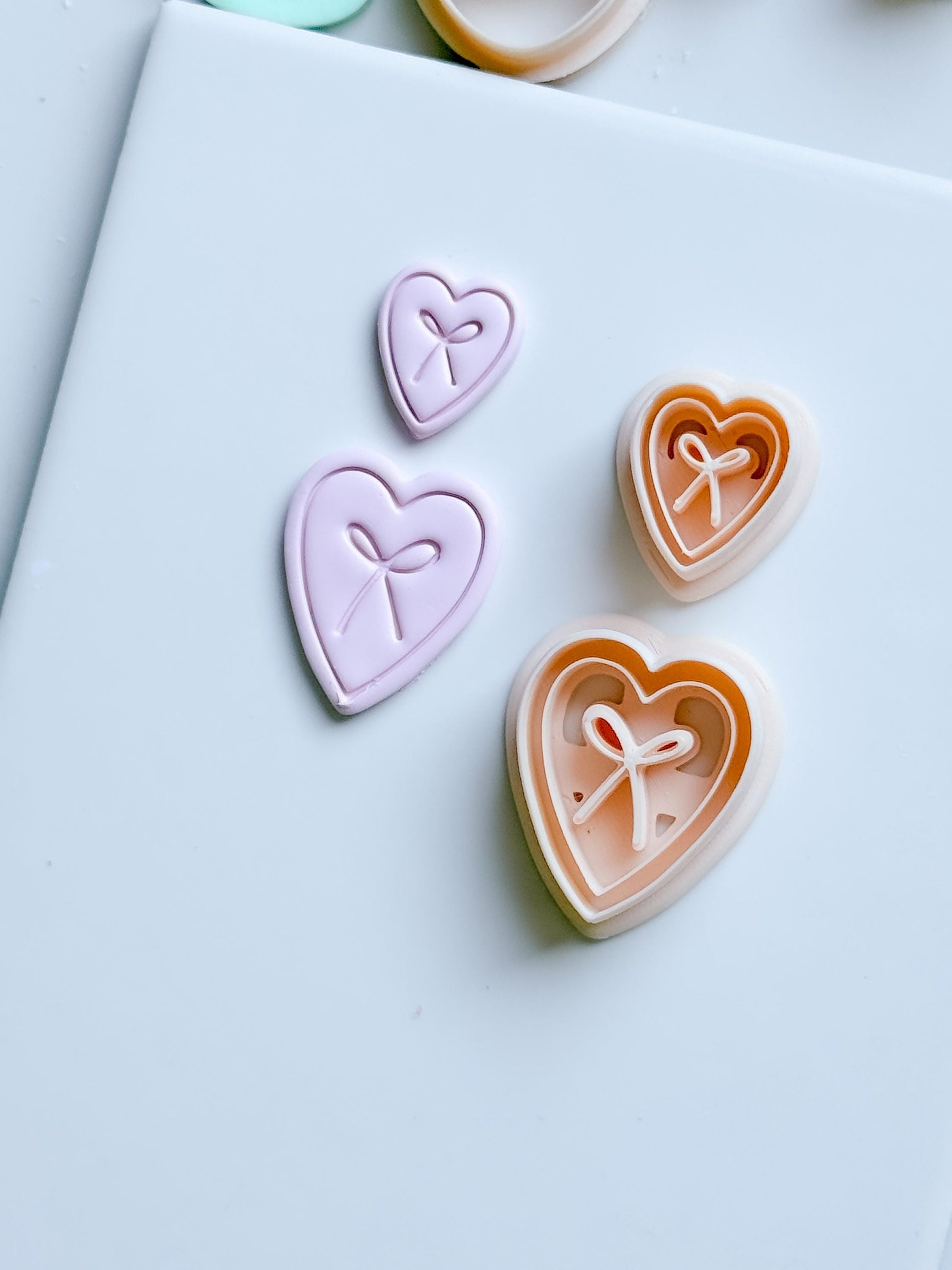 Liora Heart Clay Cutter: Bow Detail Heart
