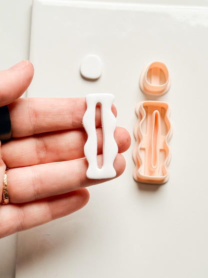 Wavy Pillar Drop Clay Cutters: Sculptural Column Shape