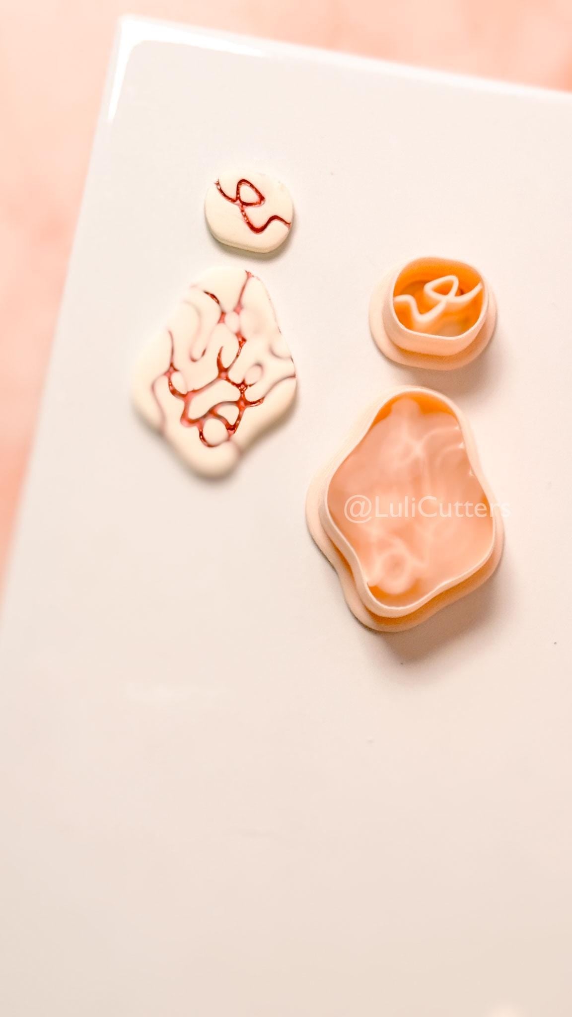 Soft Chaos Clay Cutter: Abstract Organic Line Design