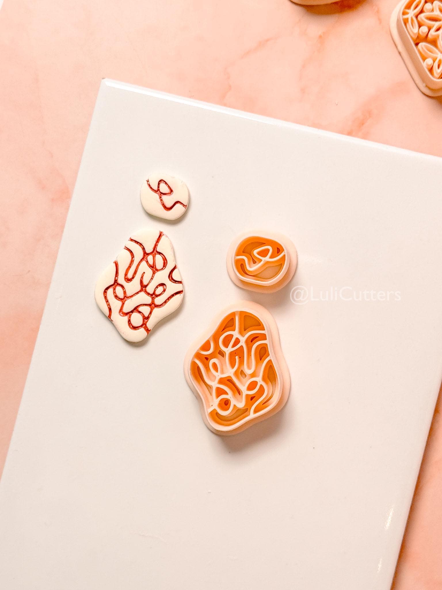 Soft Chaos Clay Cutter: Abstract Organic Line Design
