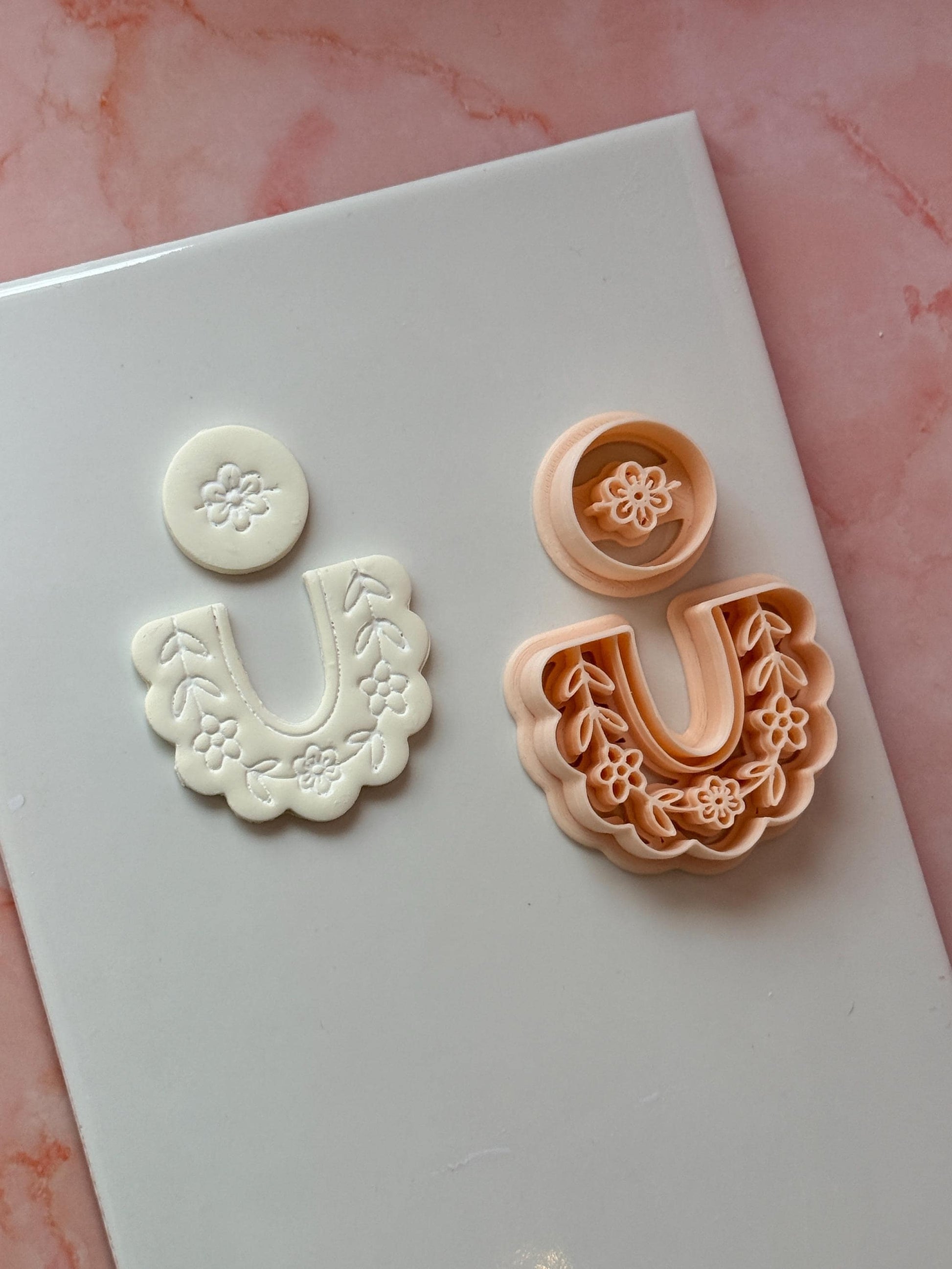 Ava Linden Clay Cutter: Floral Arch & Round Shapes