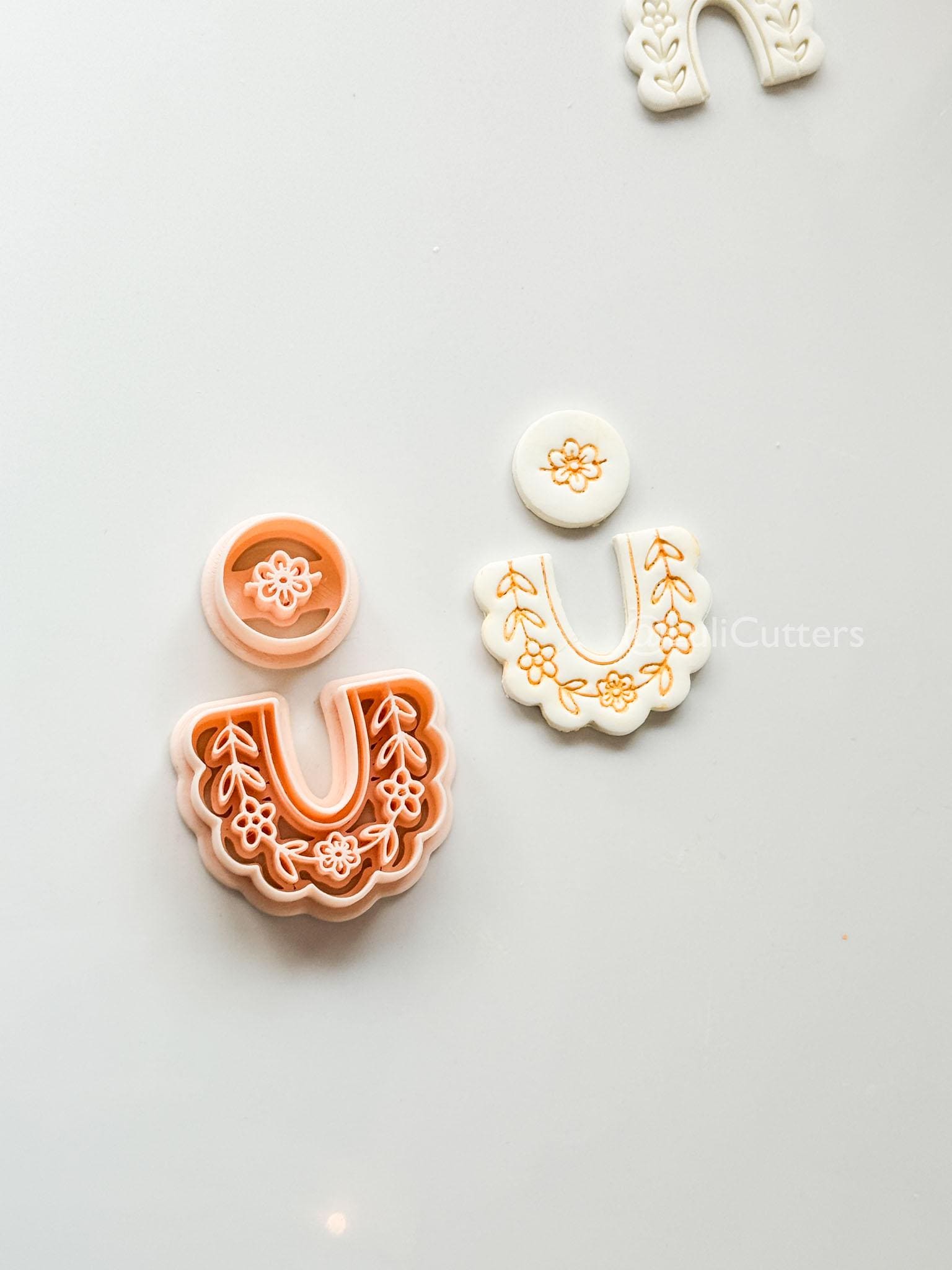 Ava Linden Clay Cutter: Floral Arch & Round Shapes