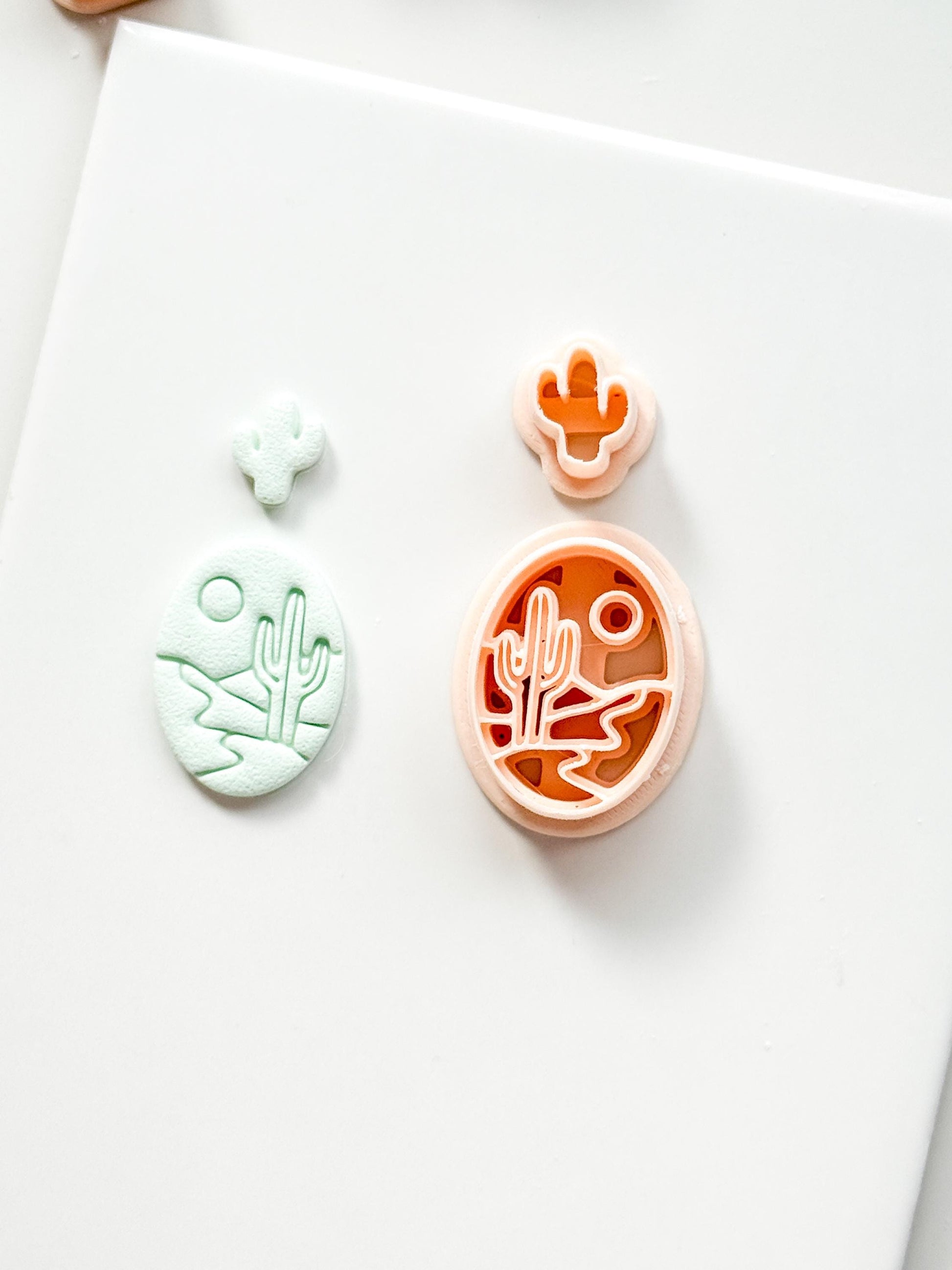 Desert Day Clay Cutter: Cactus Landscape Oval Design