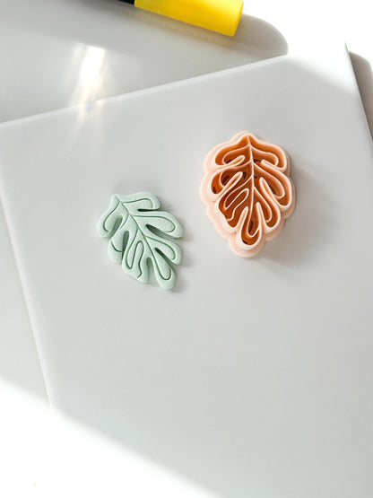 Soft Monstera Clay Cutter: Organic Leaf Line Design