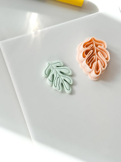 Soft Monstera Clay Cutter: Organic Leaf Line Design