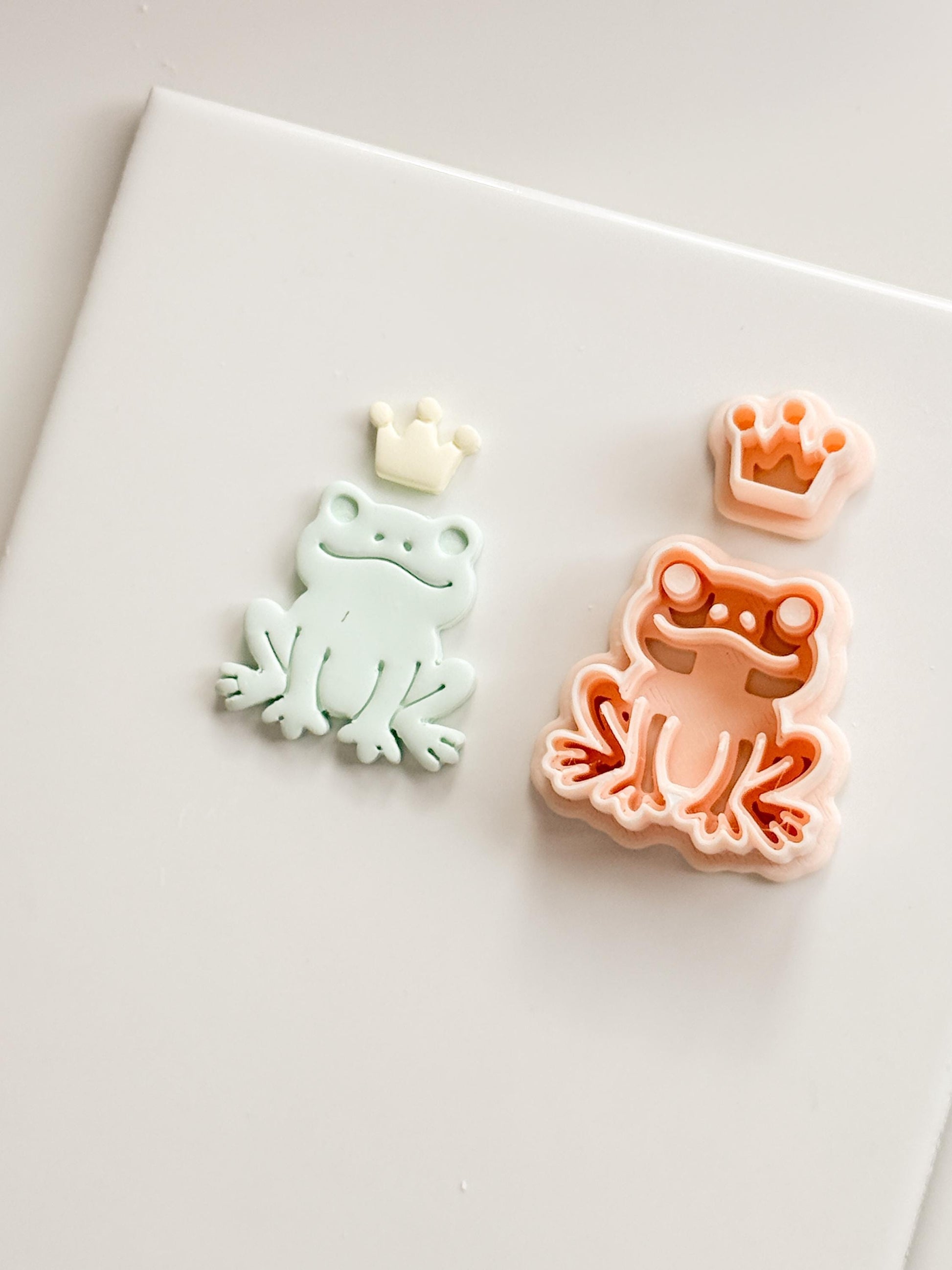 Royal Hopper Polymer Clay Cutter: Embossed Frog & Crown for Fairy Tale Earrings