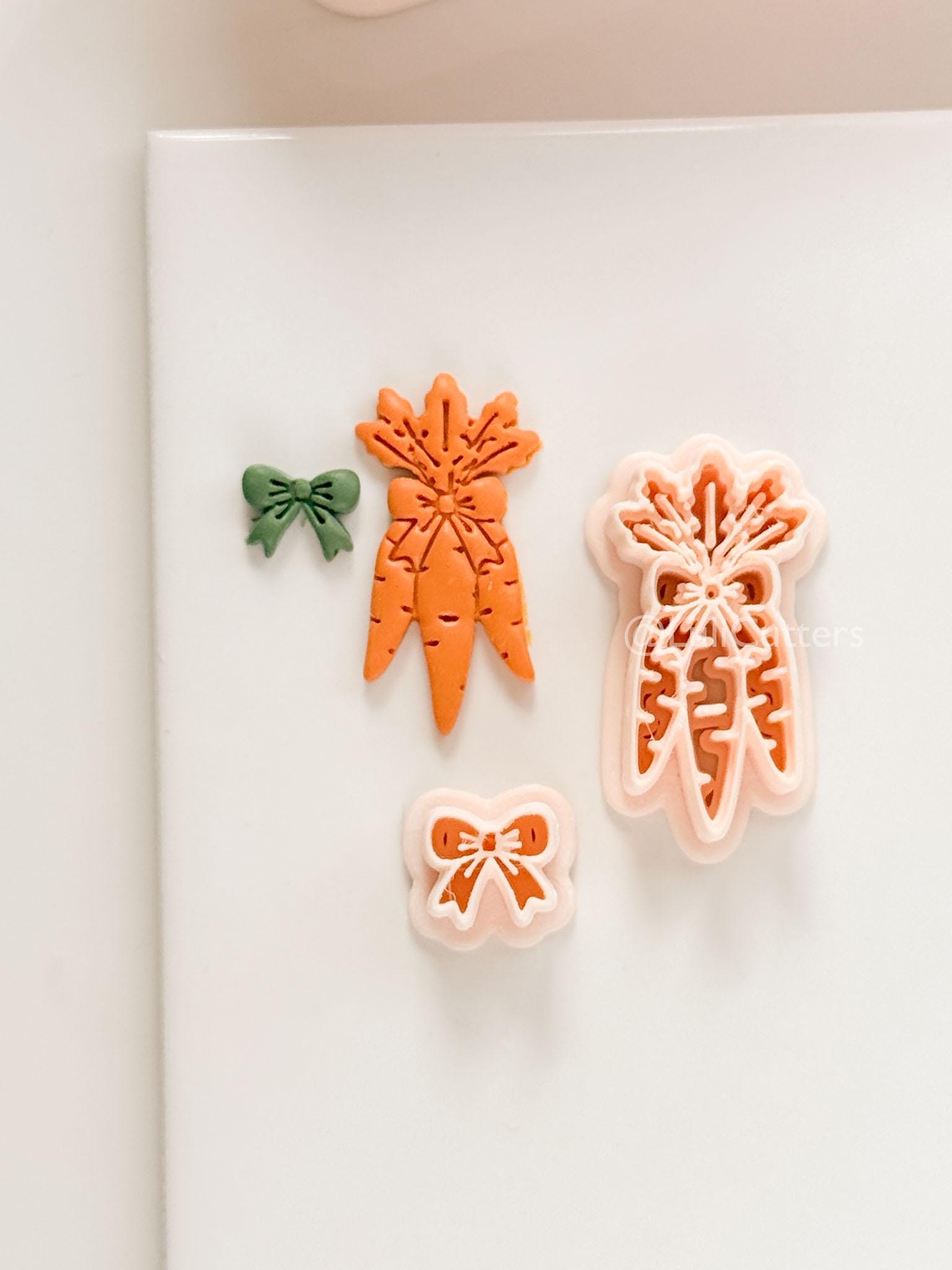 Bunny Bouquet Polymer Clay Cutter: Embossed Carrot Bunch & Bow for Easter