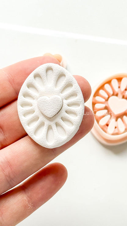 Haloheart Oval Polymer Clay Cutter: Radiant Heart Frame