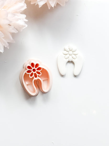 Arch Lila Clay Cutter: Floral U-Shape Design for Polymer Clay Jewelry