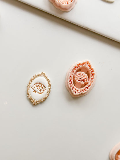Nilo Hedgehog Oval Frame Cutter: Embossed Ornate Filigree