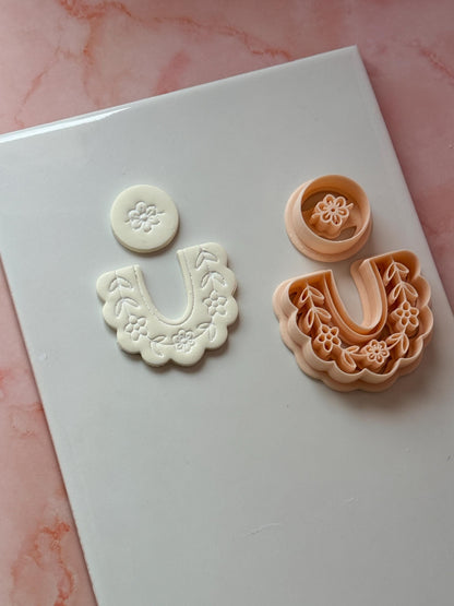 Ava Linden Clay Cutter: Floral Arch & Round Shapes