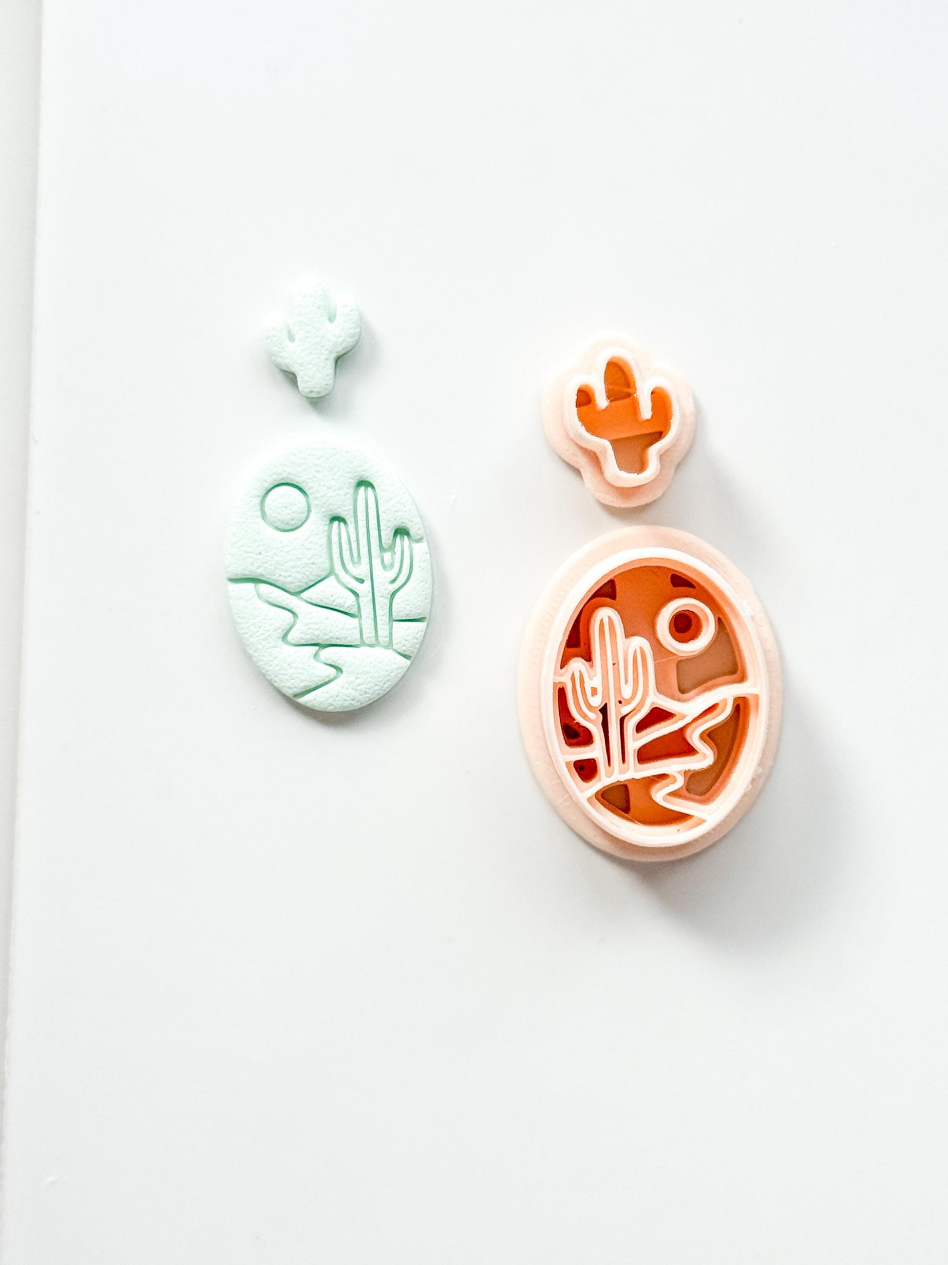 Desert Day Clay Cutter: Cactus Landscape Oval Design