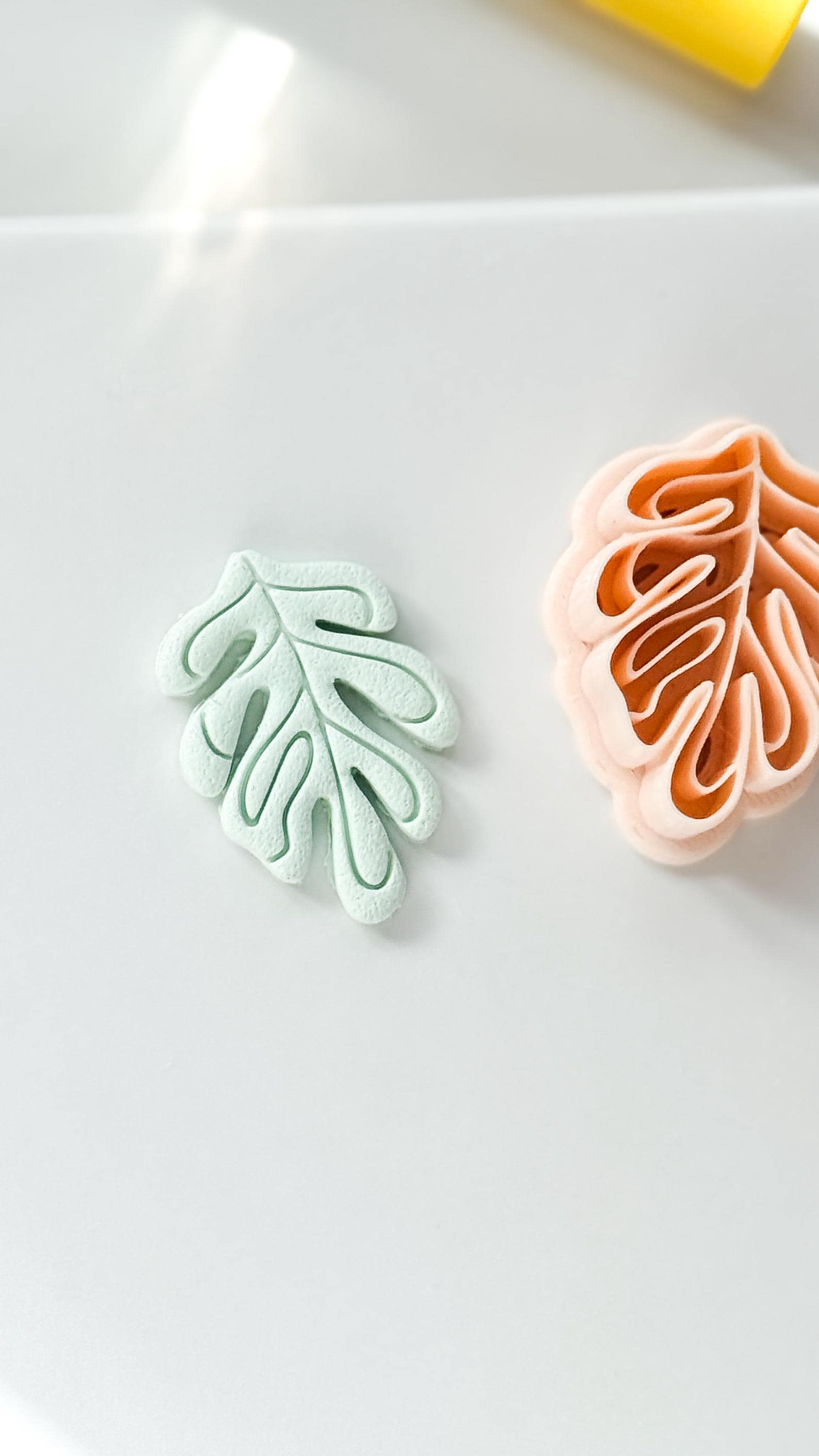 Soft Monstera Clay Cutter: Organic Leaf Line Design