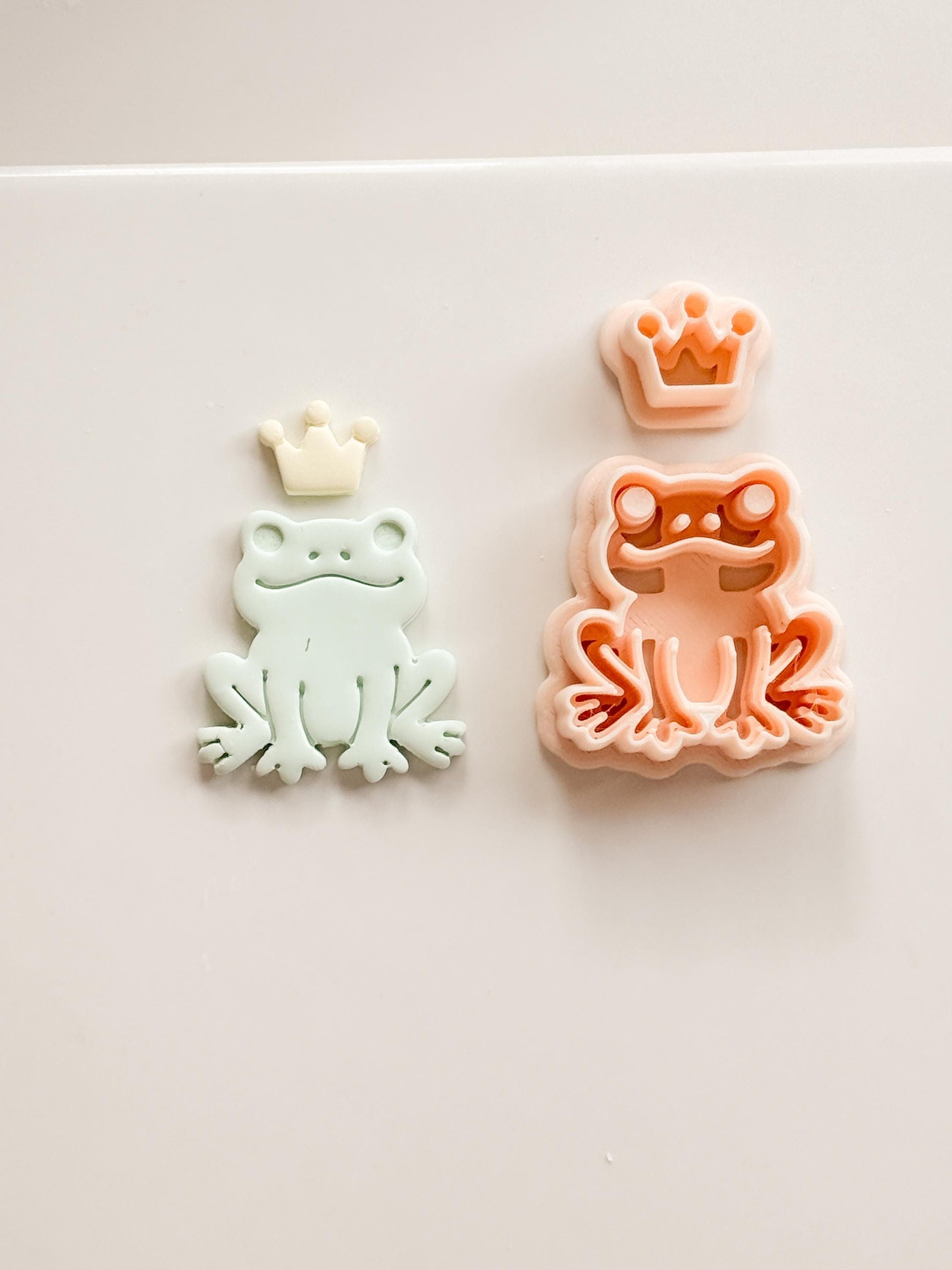Royal Hopper Polymer Clay Cutter: Embossed Frog & Crown for Fairy Tale Earrings