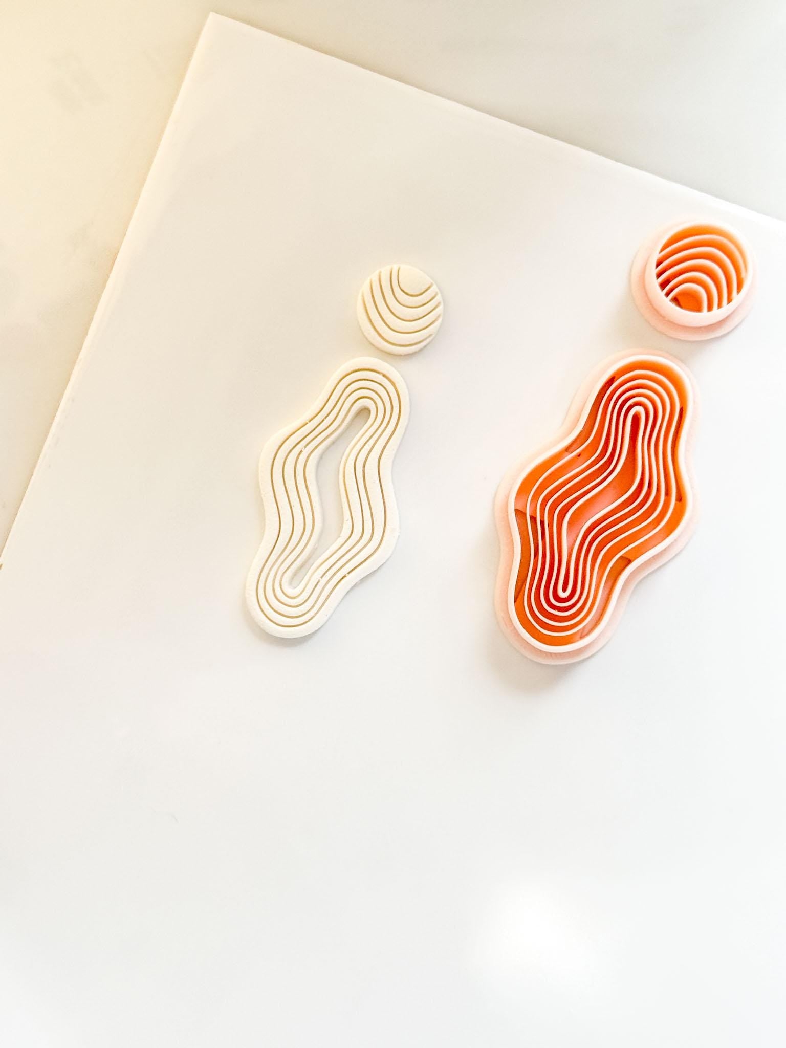 Lira Ripple Cutter: Organic Wavy Earring Shape for Polymer Clay