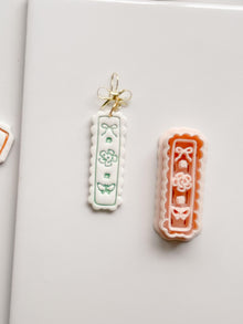 Bini Whim Frame Cutter: Floral Rectangle Earring Shape for Polymer Clay