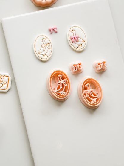 Gubo Goose Oval Cutter: Bird with Bow for Polymer Clay