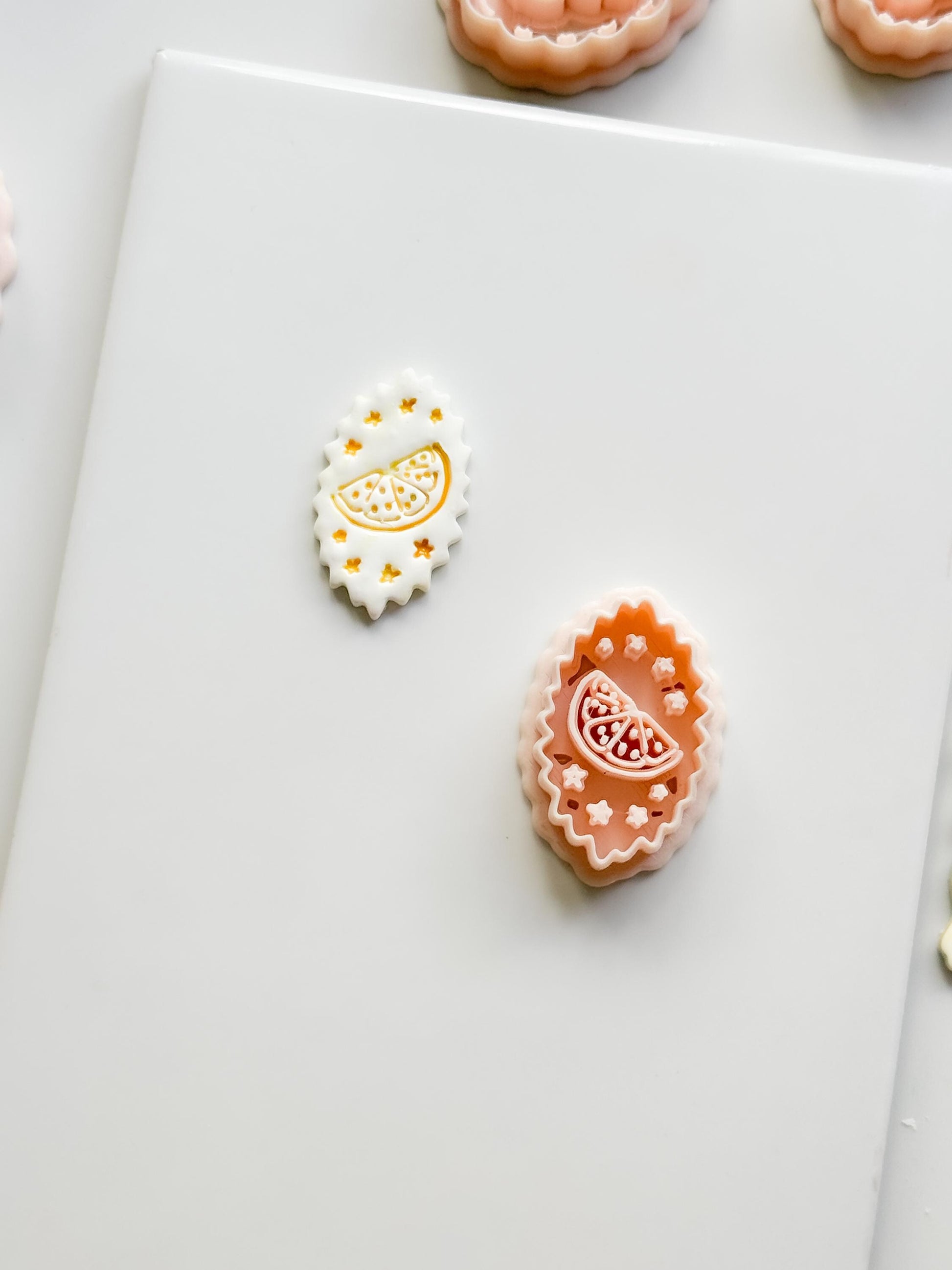 Nixi Citrus Slice Frame Cutter: Oval Shape Lemon for Polymer Clay