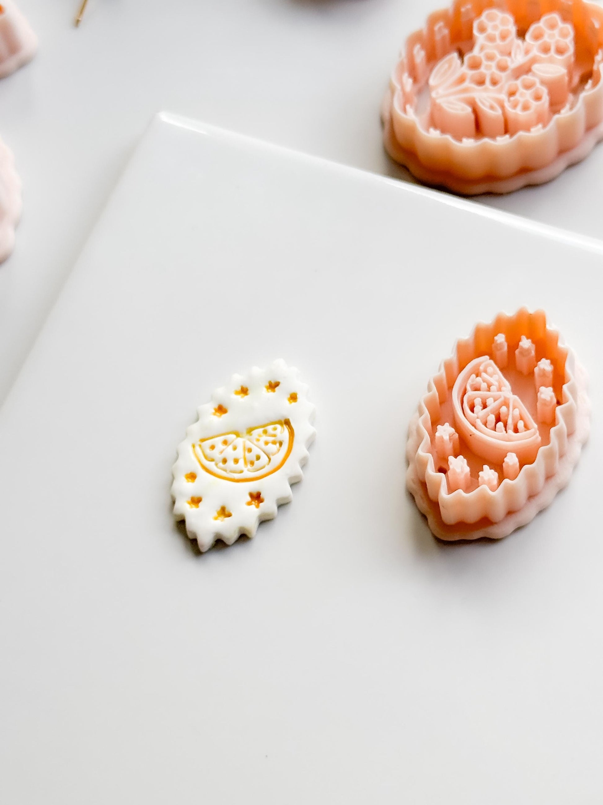 Nixi Citrus Slice Frame Cutter: Oval Shape Lemon for Polymer Clay