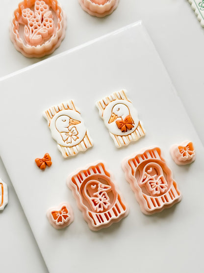 Poki Duck Frame Cutter: Striped Rectangle Polymer Clay