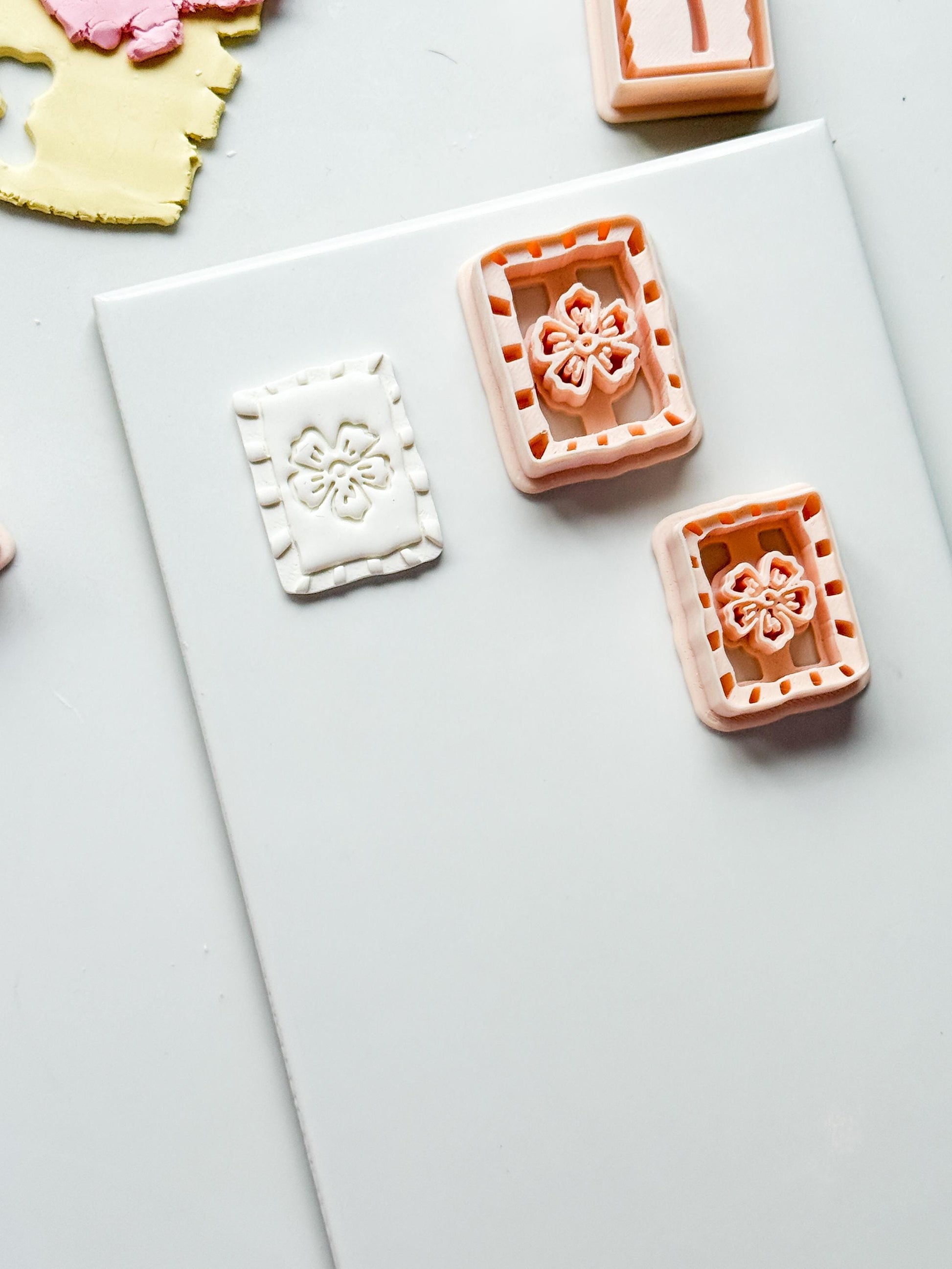 Sari Stripe Frame Cutter: Rectangular Floral Shape for Polymer Clay