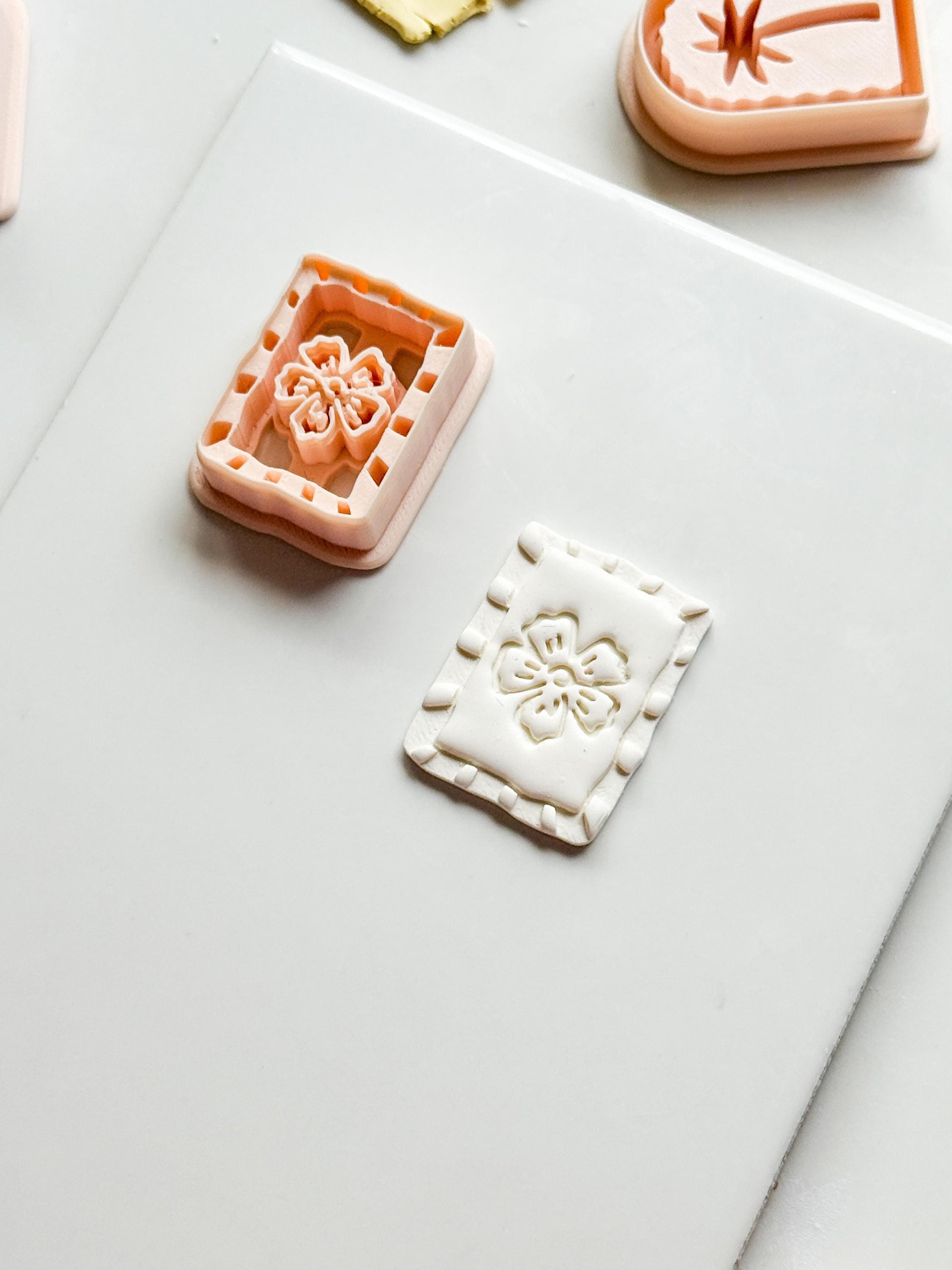 Sari Stripe Frame Cutter: Rectangular Floral Shape for Polymer Clay