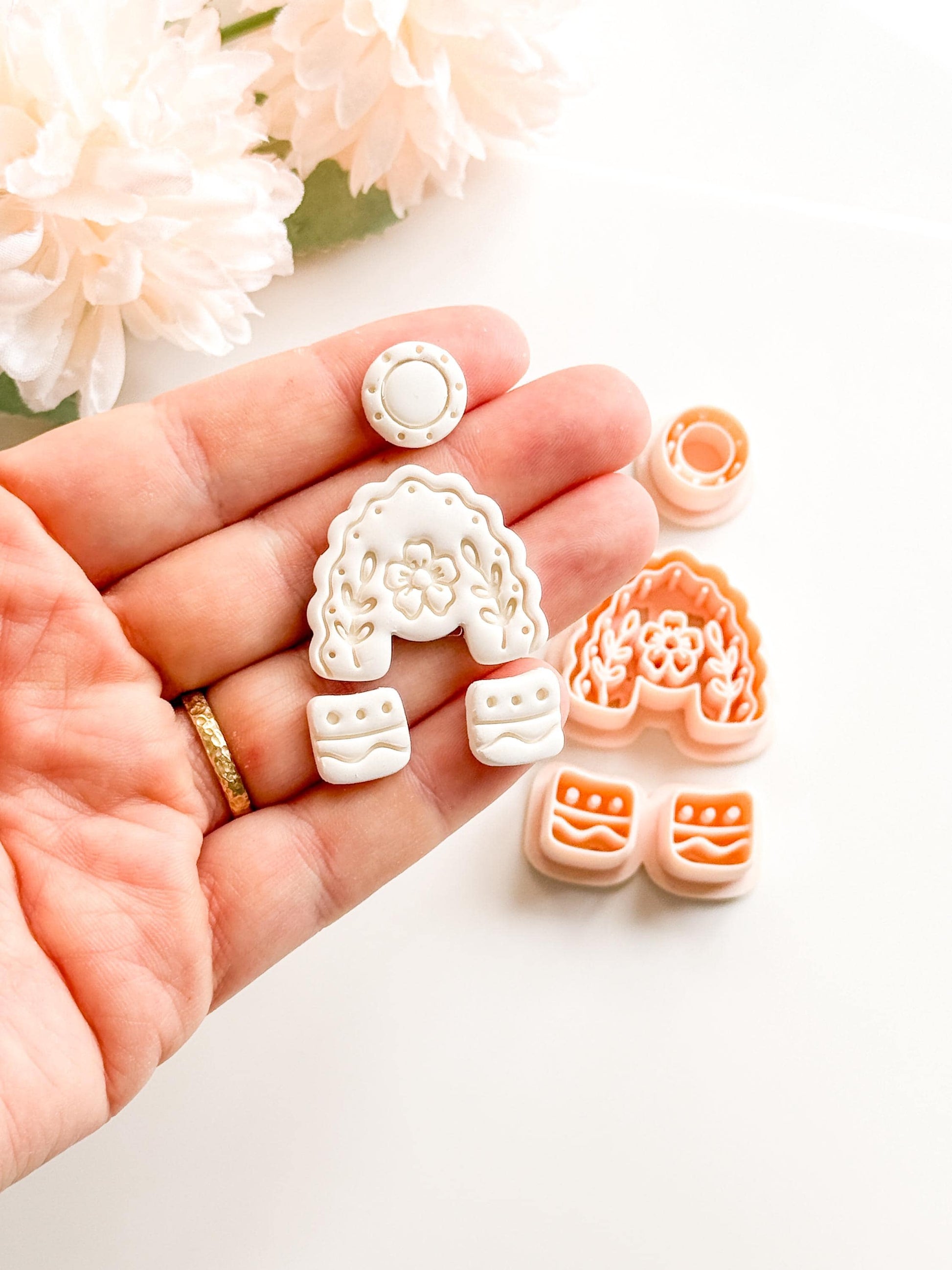 Folk Floral Arch Polymer Clay Cutter: Botanical Rainbow Embosser