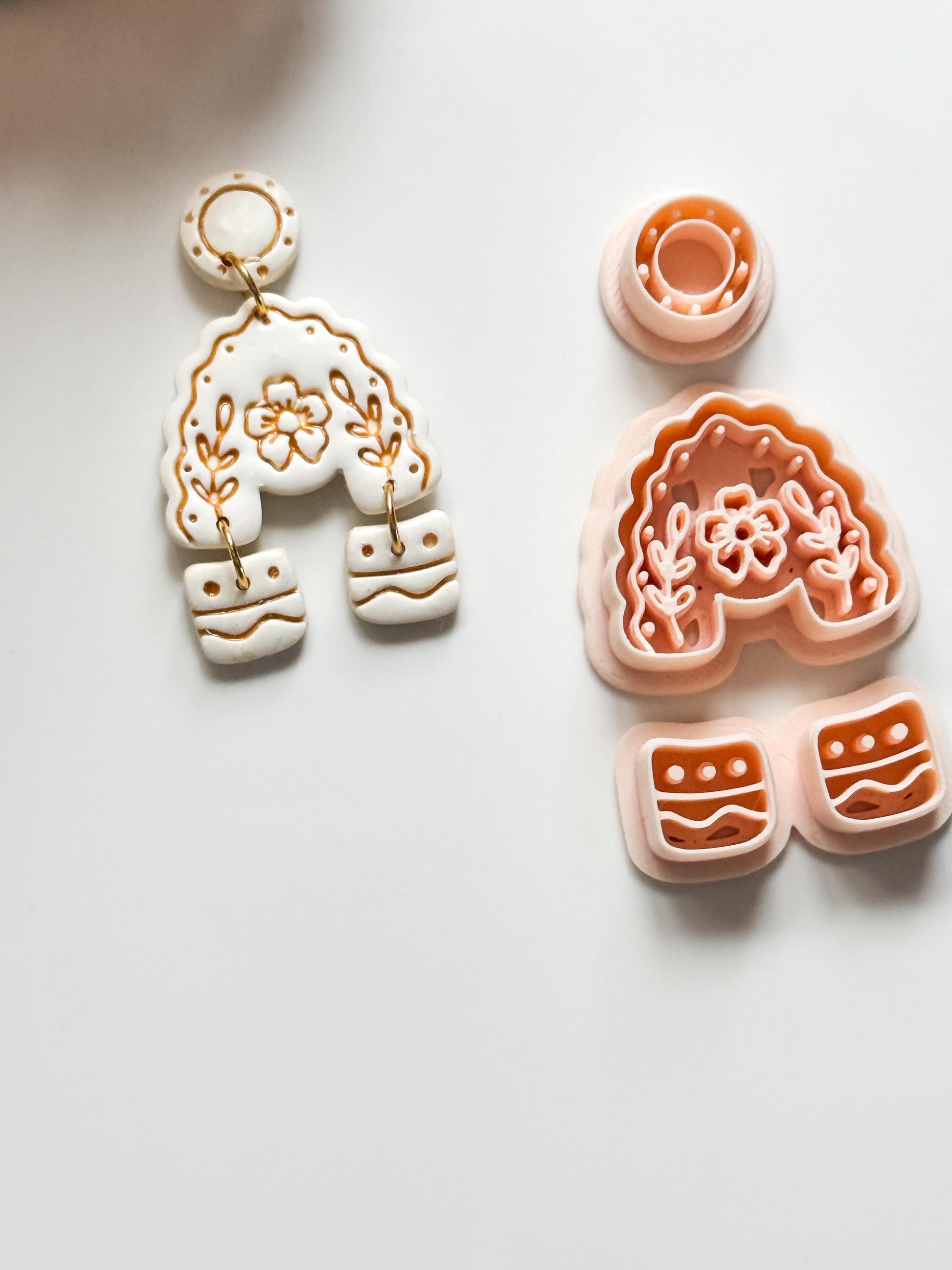 Folk Floral Arch Polymer Clay Cutter: Botanical Rainbow Embosser