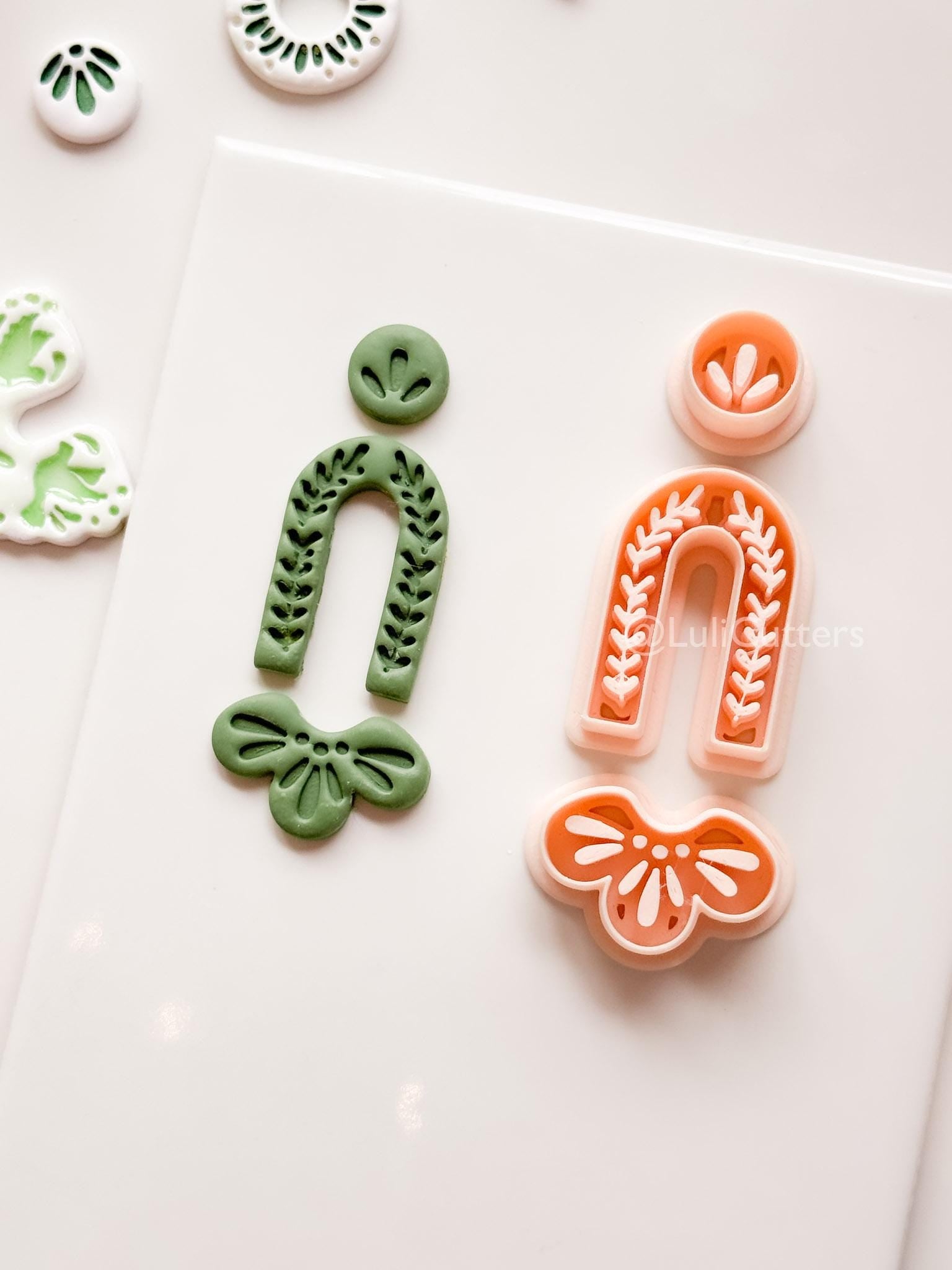 Arco Laurel Clay Cutter: Arch Shape for Polymer Clay