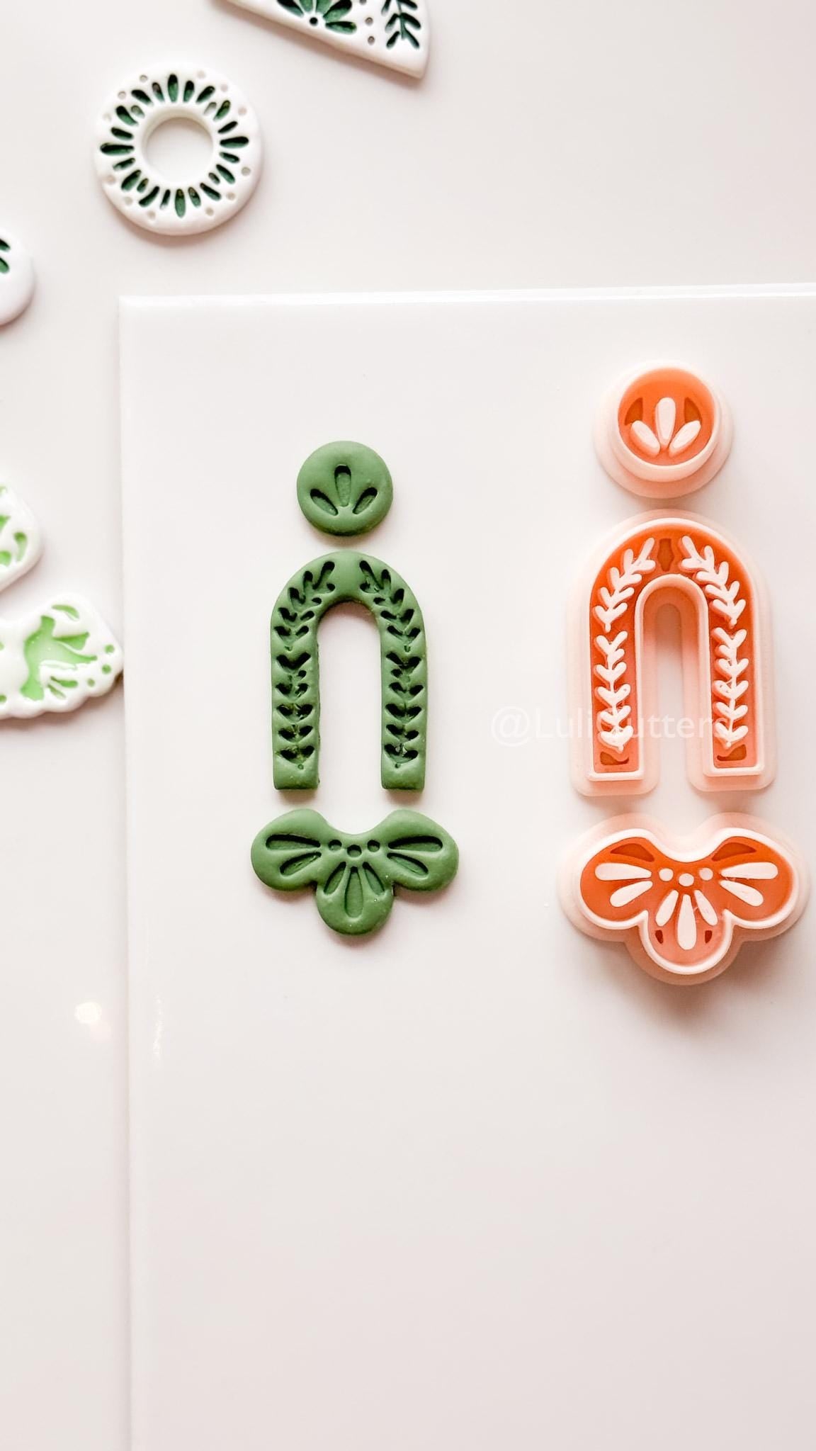 Arco Laurel Clay Cutter: Arch Shape for Polymer Clay