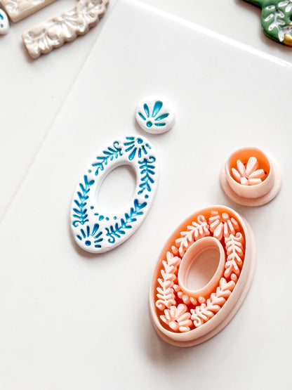Jardín Oval Clay Cutter: Ornate Floral for Polymer Clay