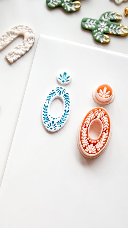 Jardín Oval Clay Cutter: Ornate Floral for Polymer Clay