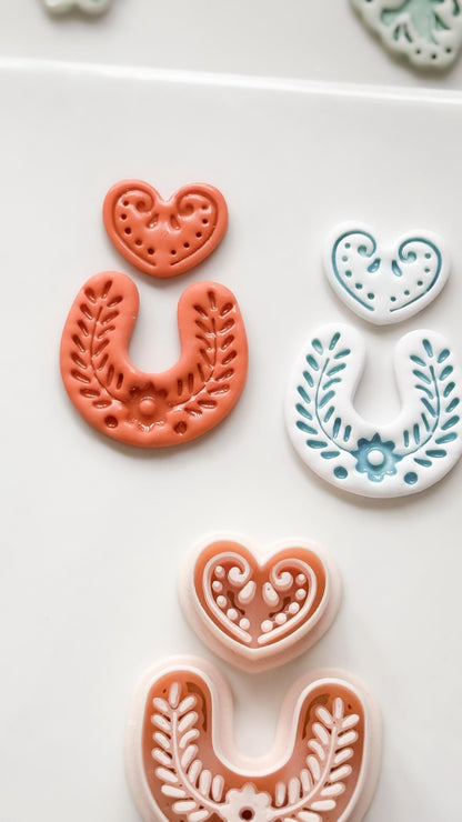 Puebla Heart Arch Clay Cutter: Floral Shape for Polymer Clay
