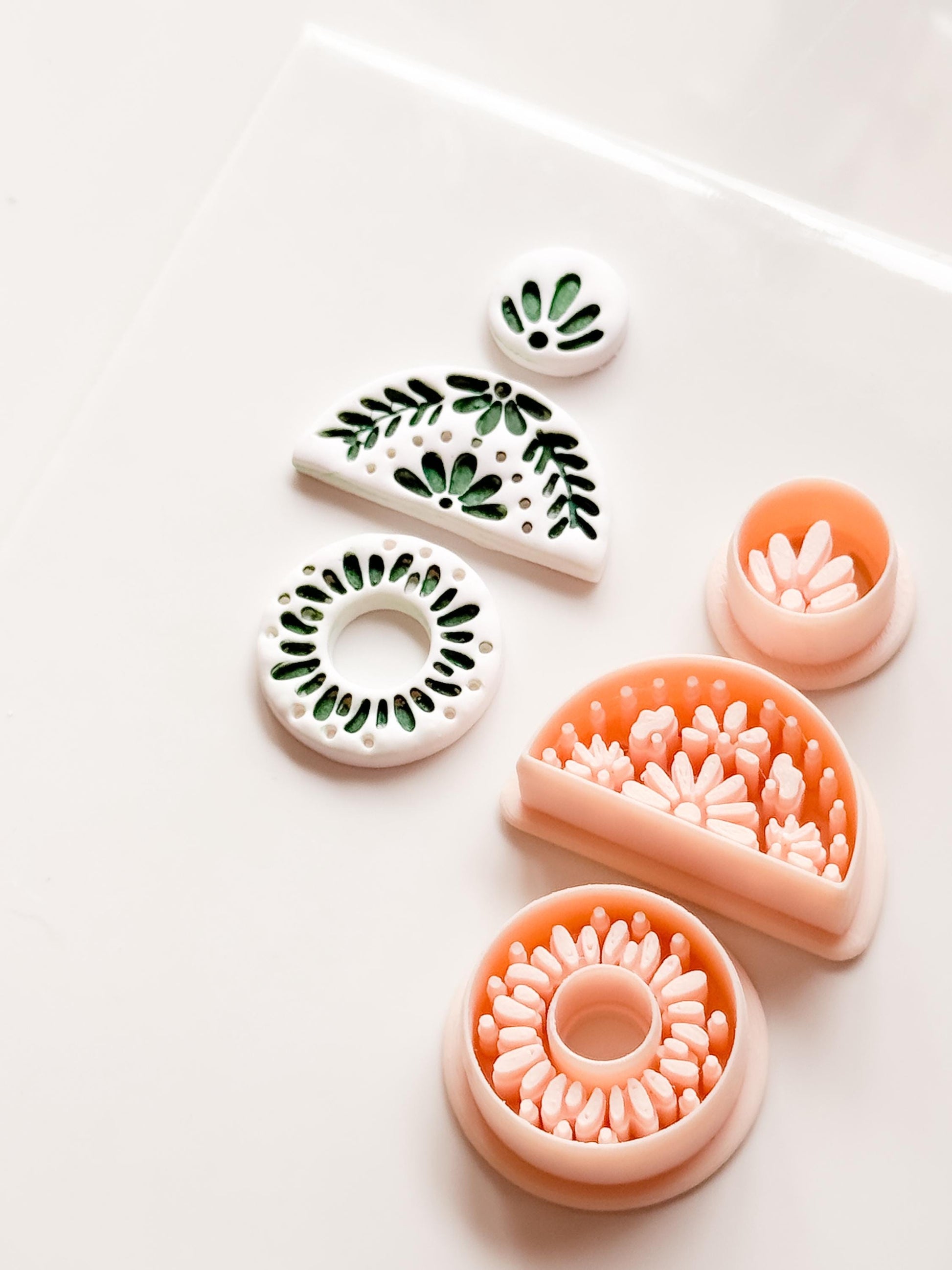 Casa Flor Cutter Set: Floral Geometric Shape for Polymer Clay