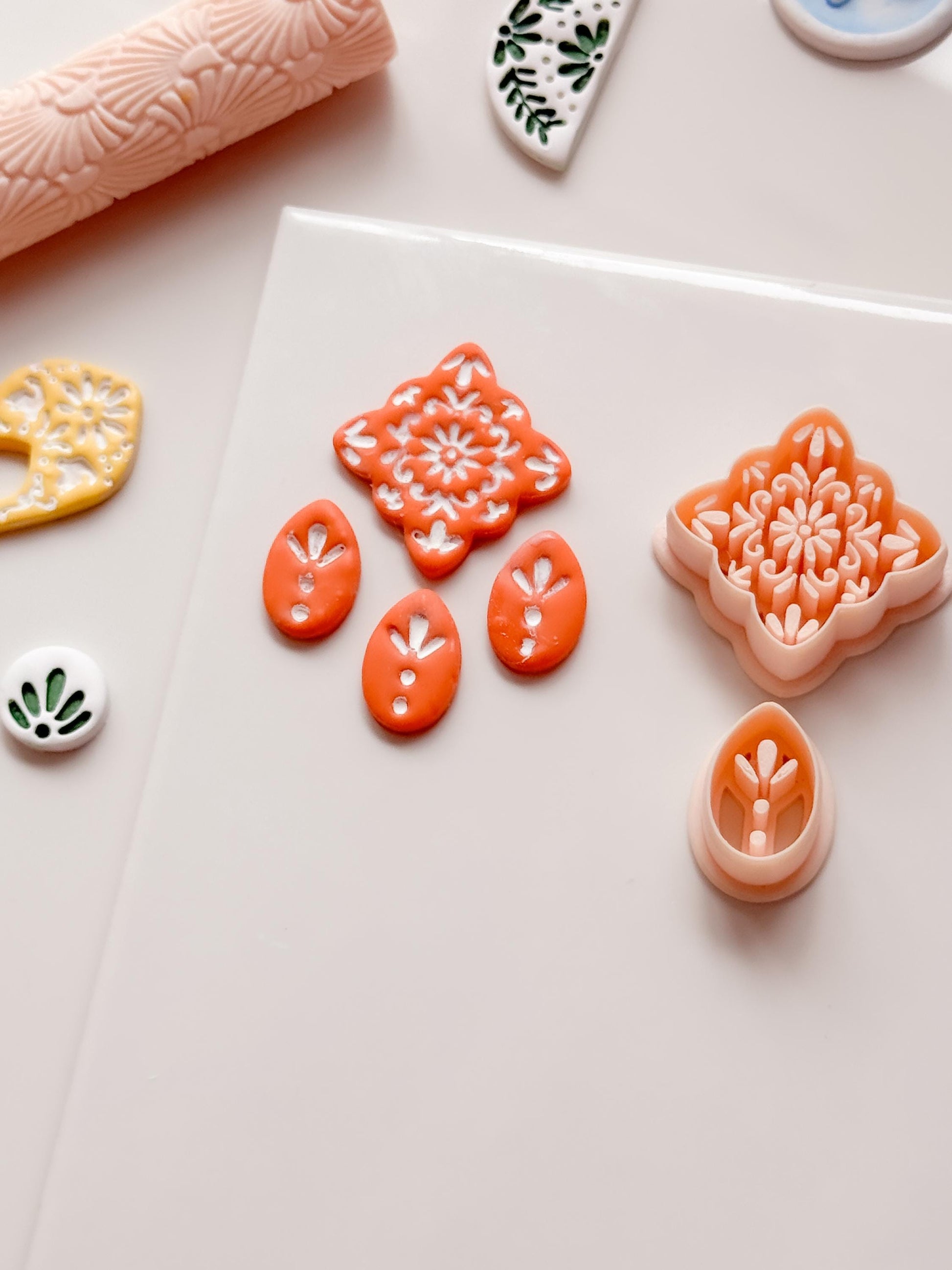 Cruz Talavera Clay Cutter: Quatrefoil Floral Shape for Polymer Clay